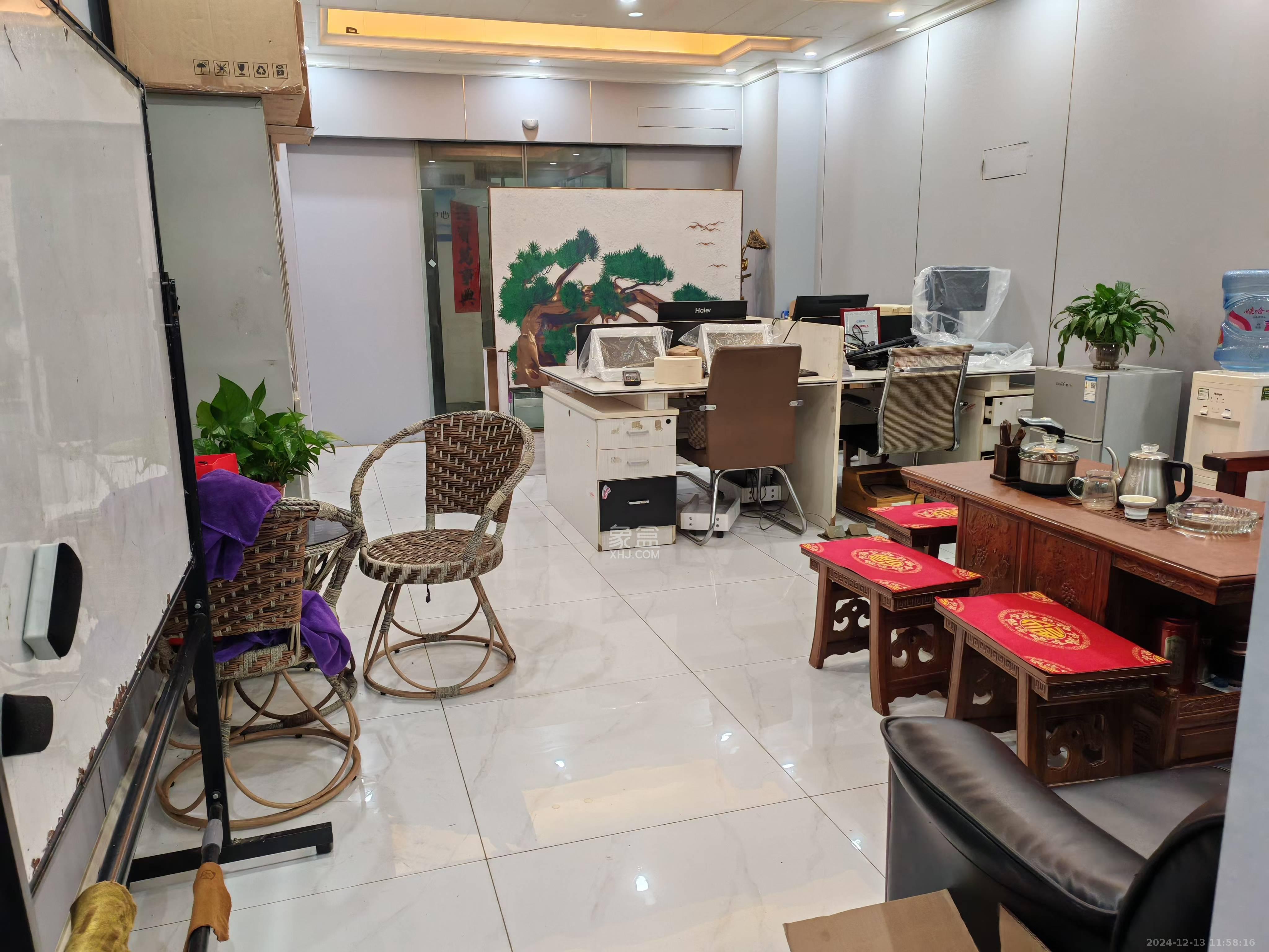 湘域智慧广场 1室1厅1卫 3700.0元/月 湘域智慧广场 1室1厅1卫 3700.0元/月室内图