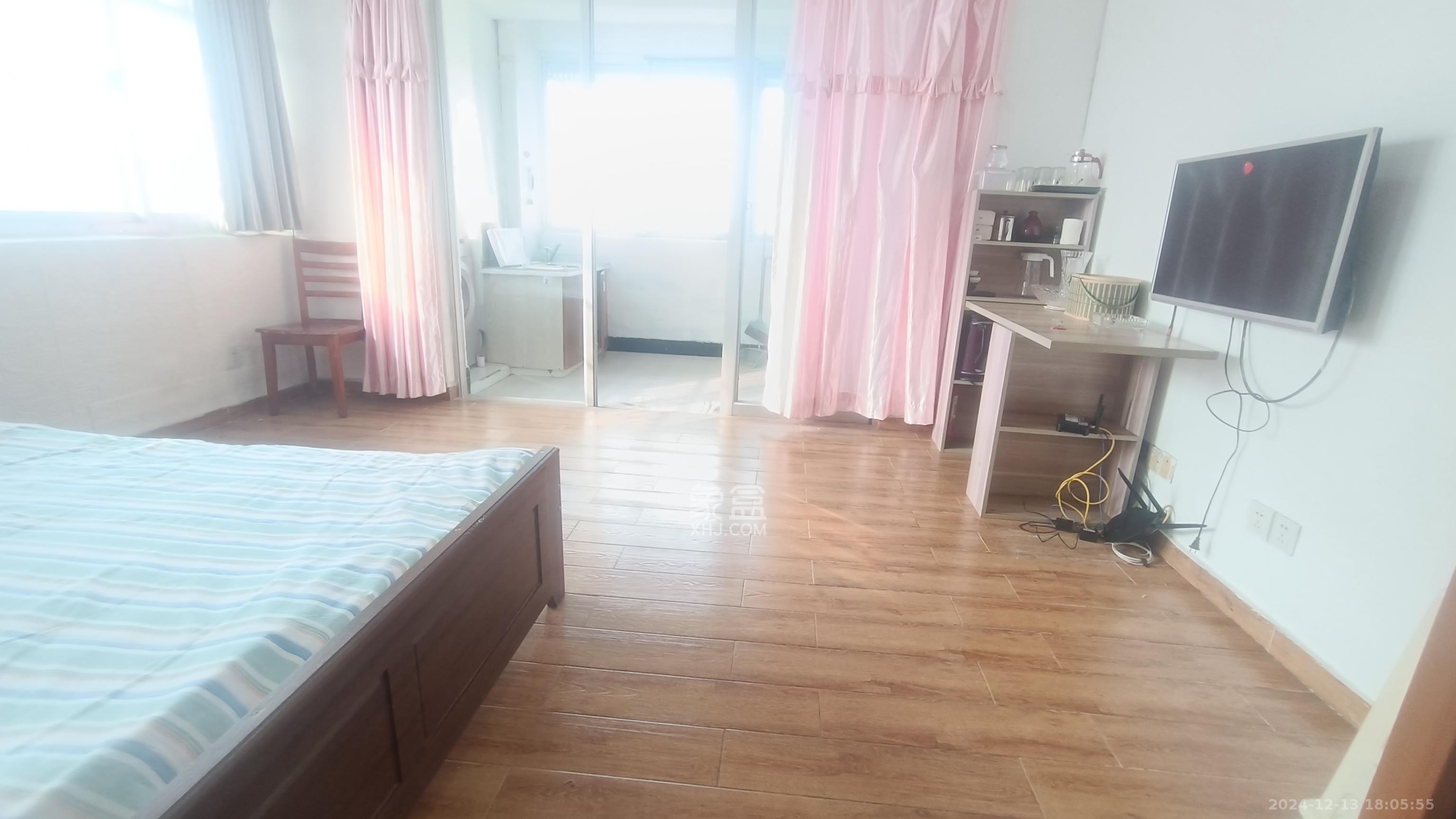 观湖公寓  1室1厅1卫   1500.00元/月室内图