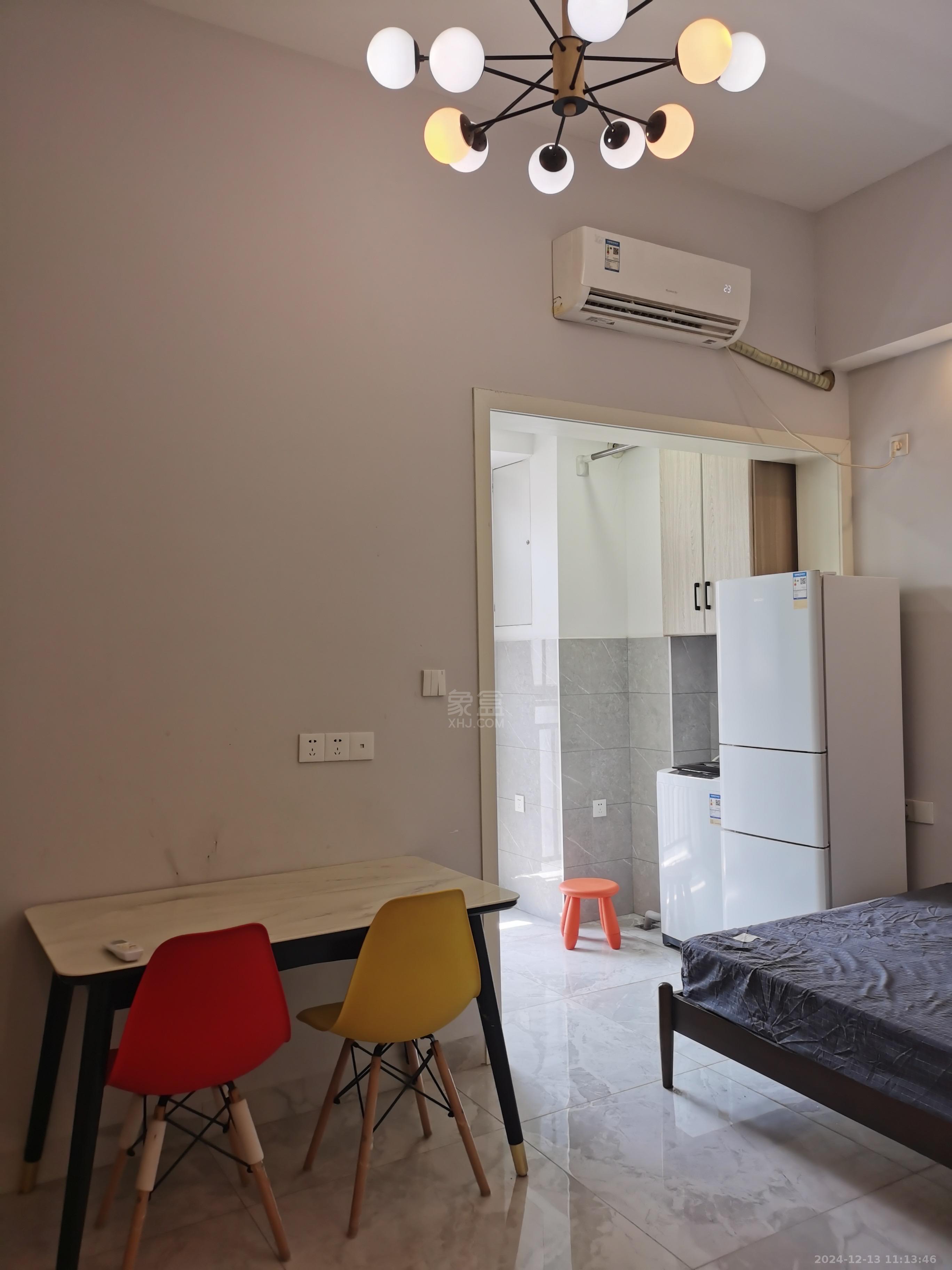 流金岁月-华晨国际 1室1厅1卫 1500.00元/月 流金岁月-华晨国际 1室1厅1卫 1500.00元/月室内图