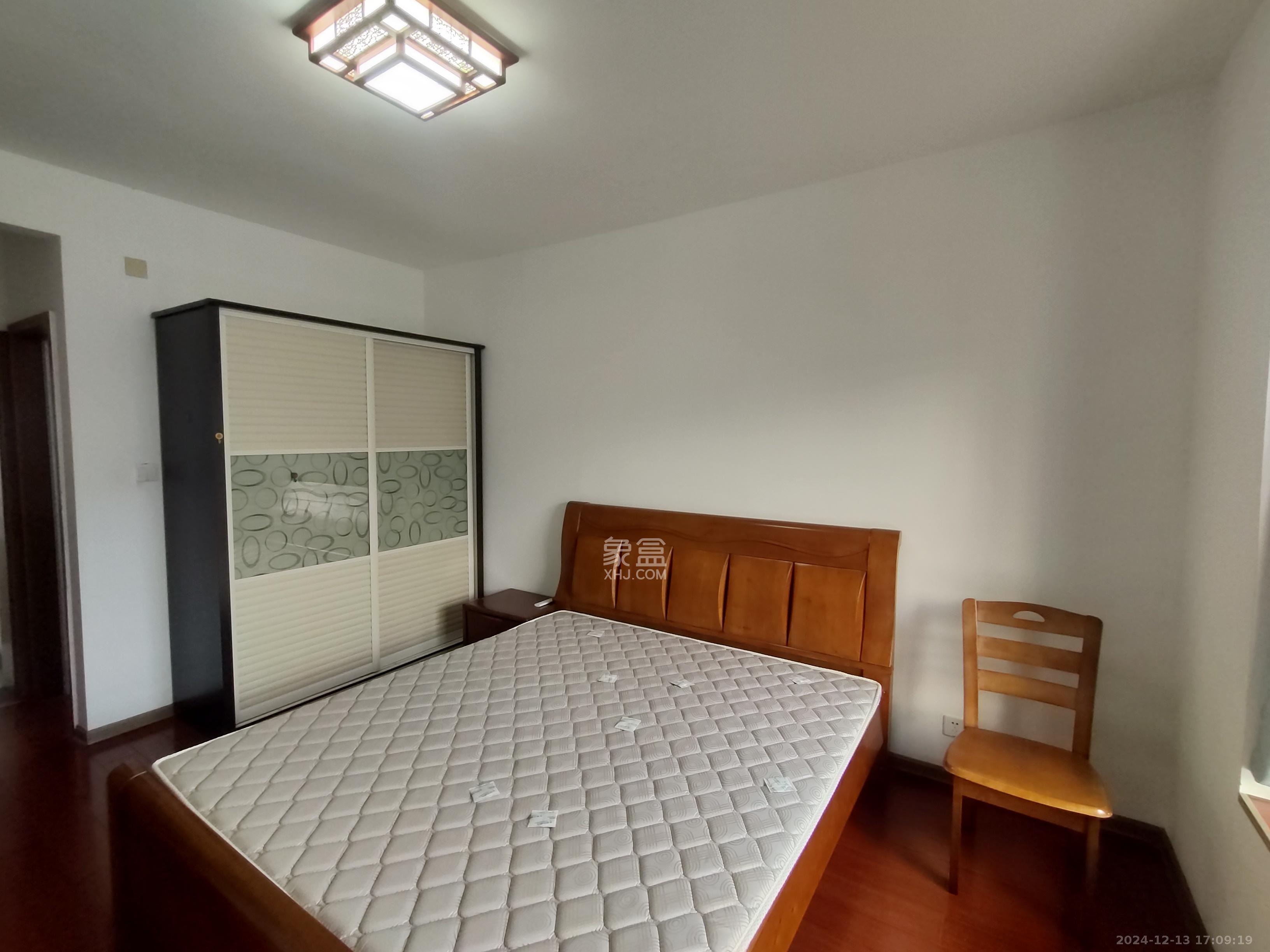 广厦新苑  3室2厅1卫   2400.00元/月室内图