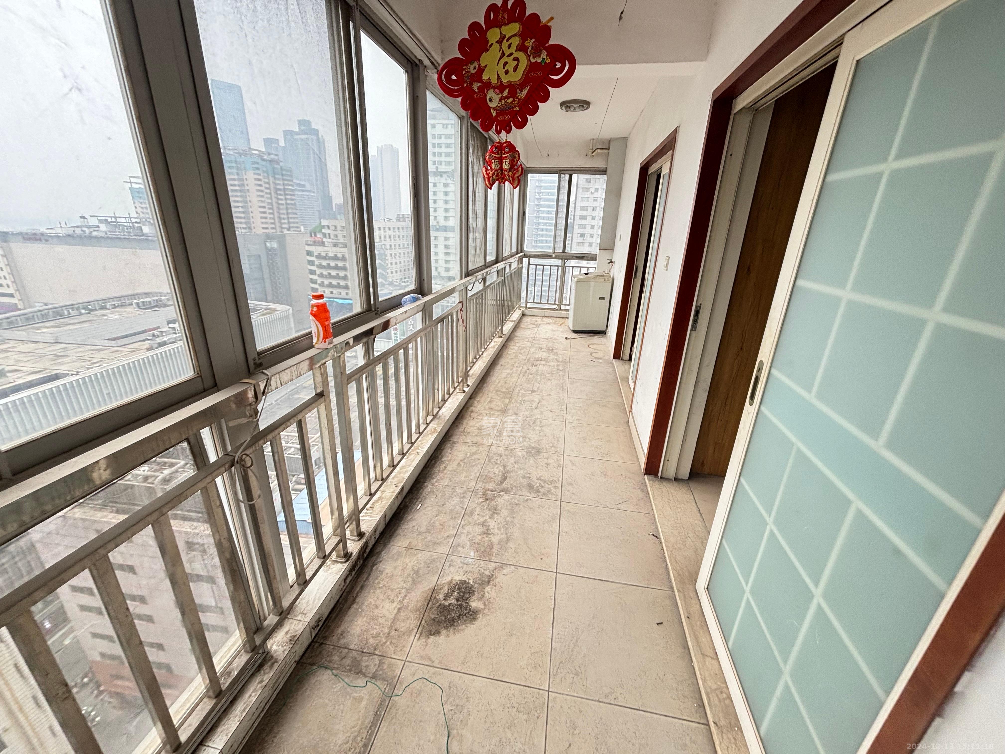 新世界百货（湖南供销大厦）  1室1厅1卫   7000.00元/月室内图