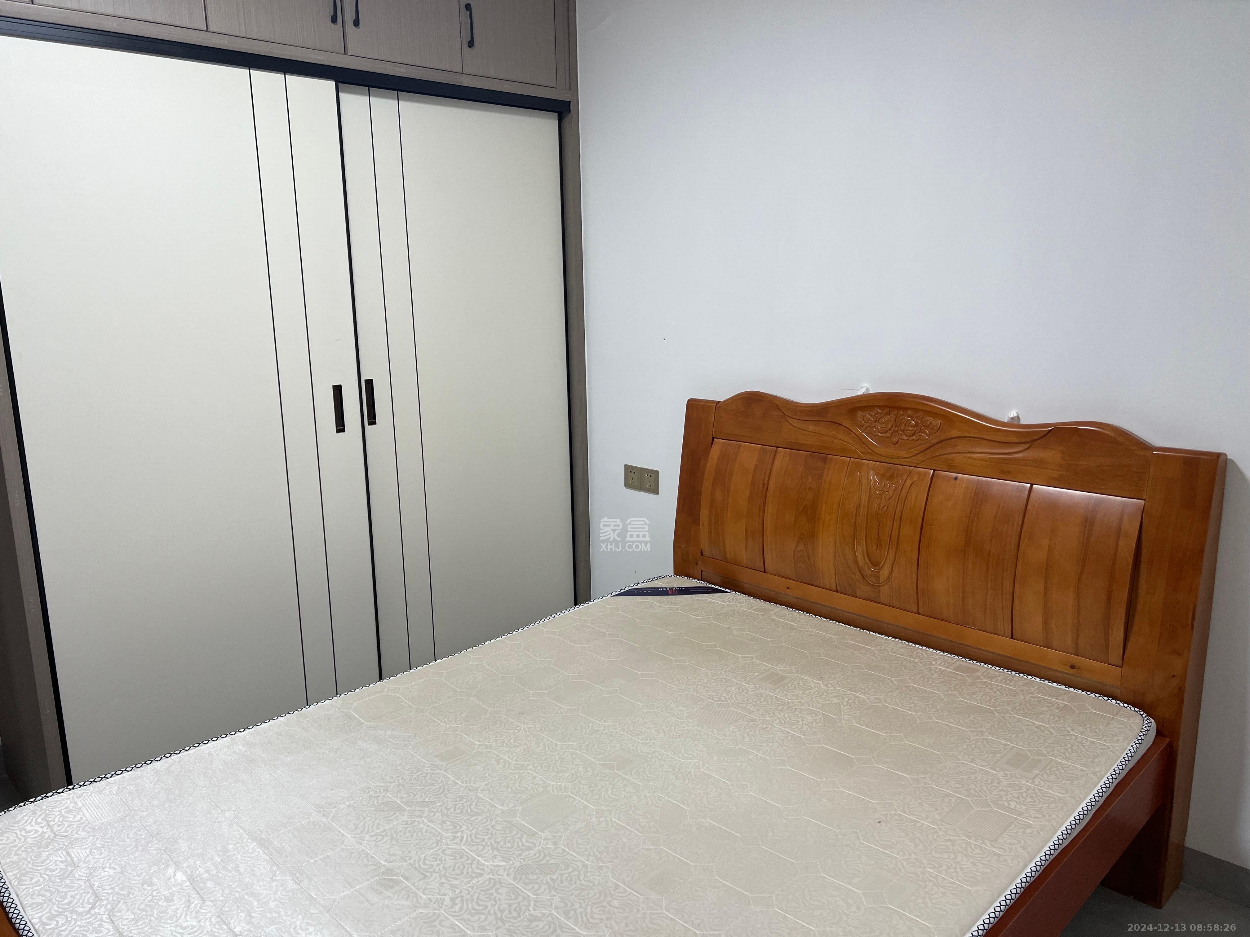 山水新城  2室2厅1卫   1900.00元/月室内图