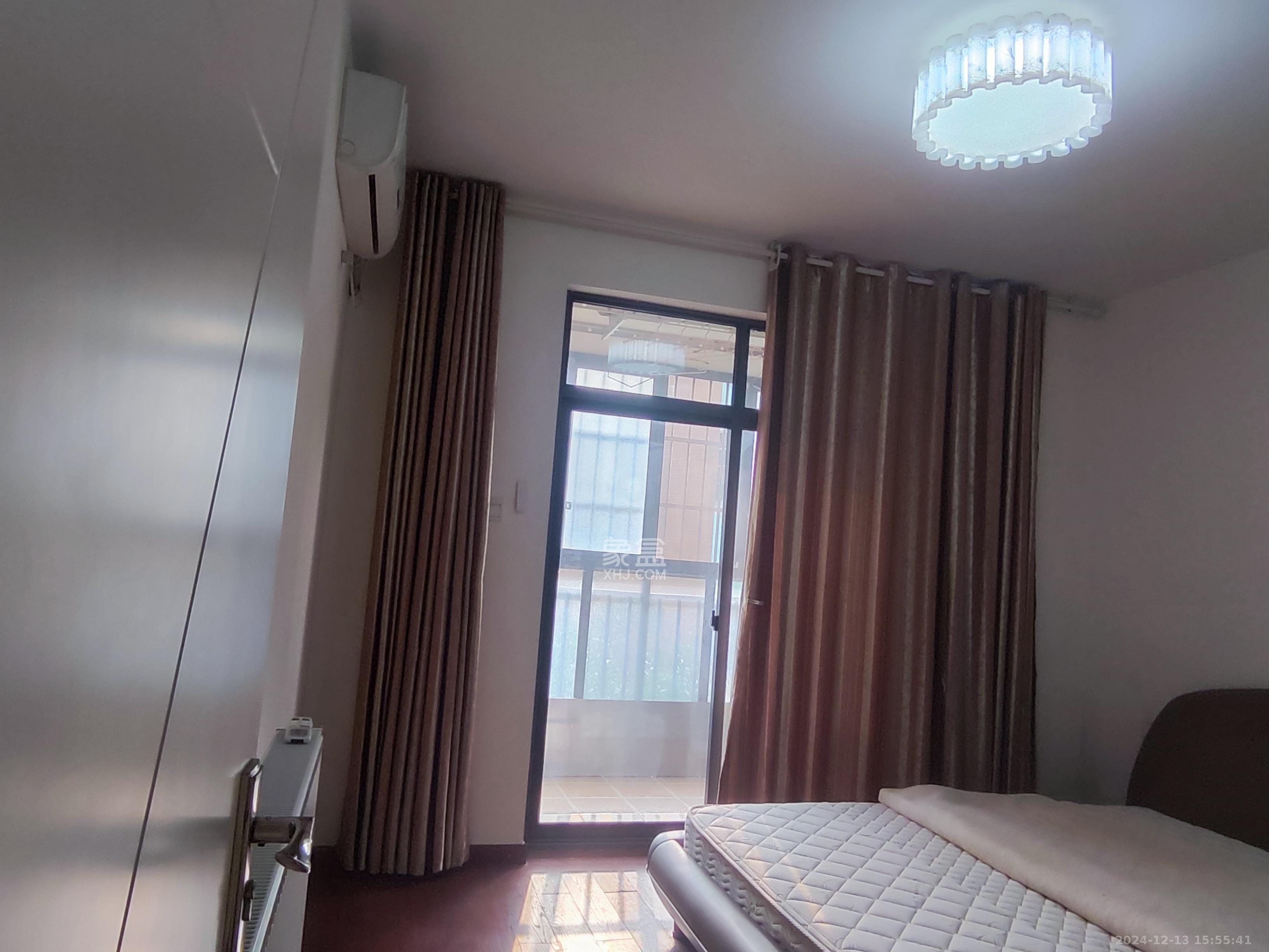 山水嘉园 3室1厅1卫 2200.0元/月 山水嘉园 3室1厅1卫 2200.0元/月室内图