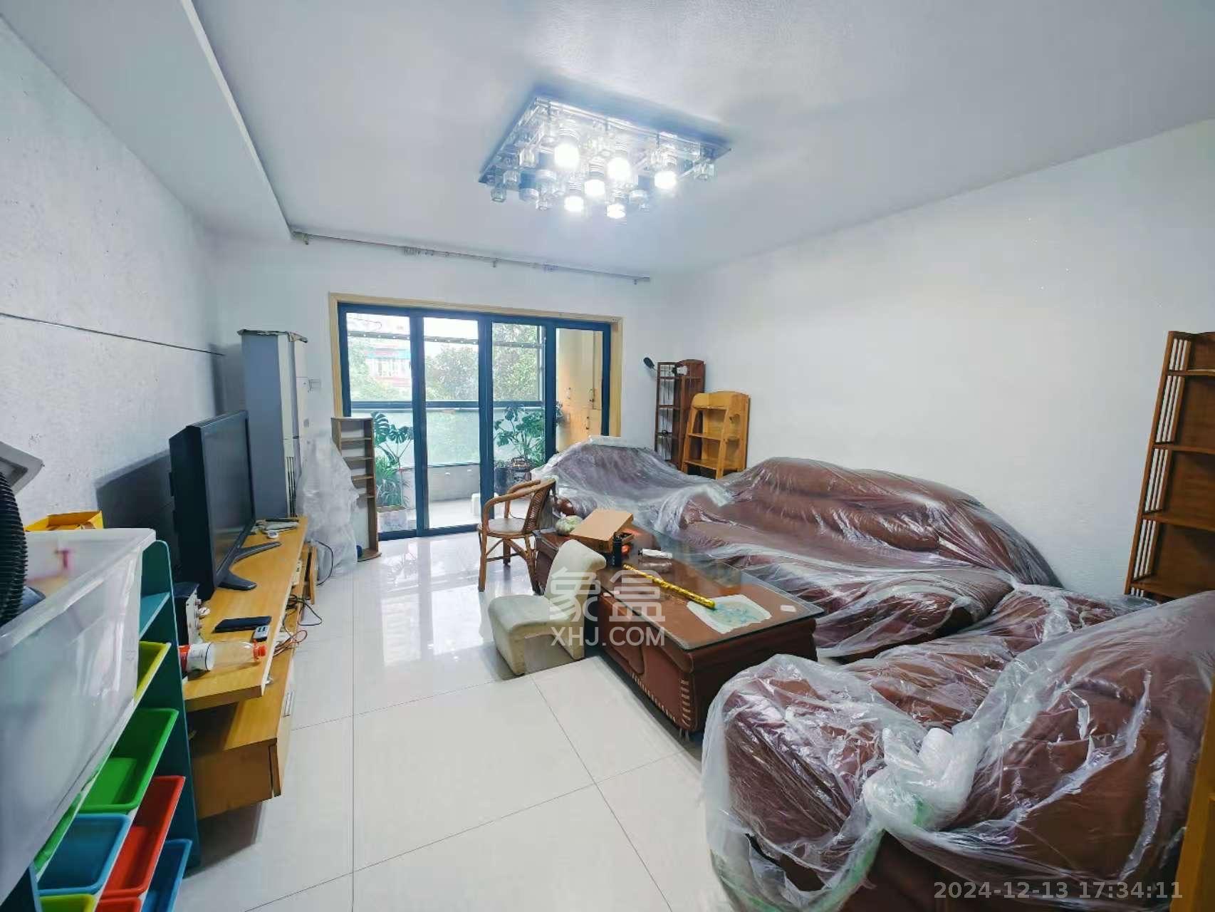 西子花苑 3室2厅2卫 2800.0元/月 西子花苑 3室2厅2卫 2800.0元/月室内图