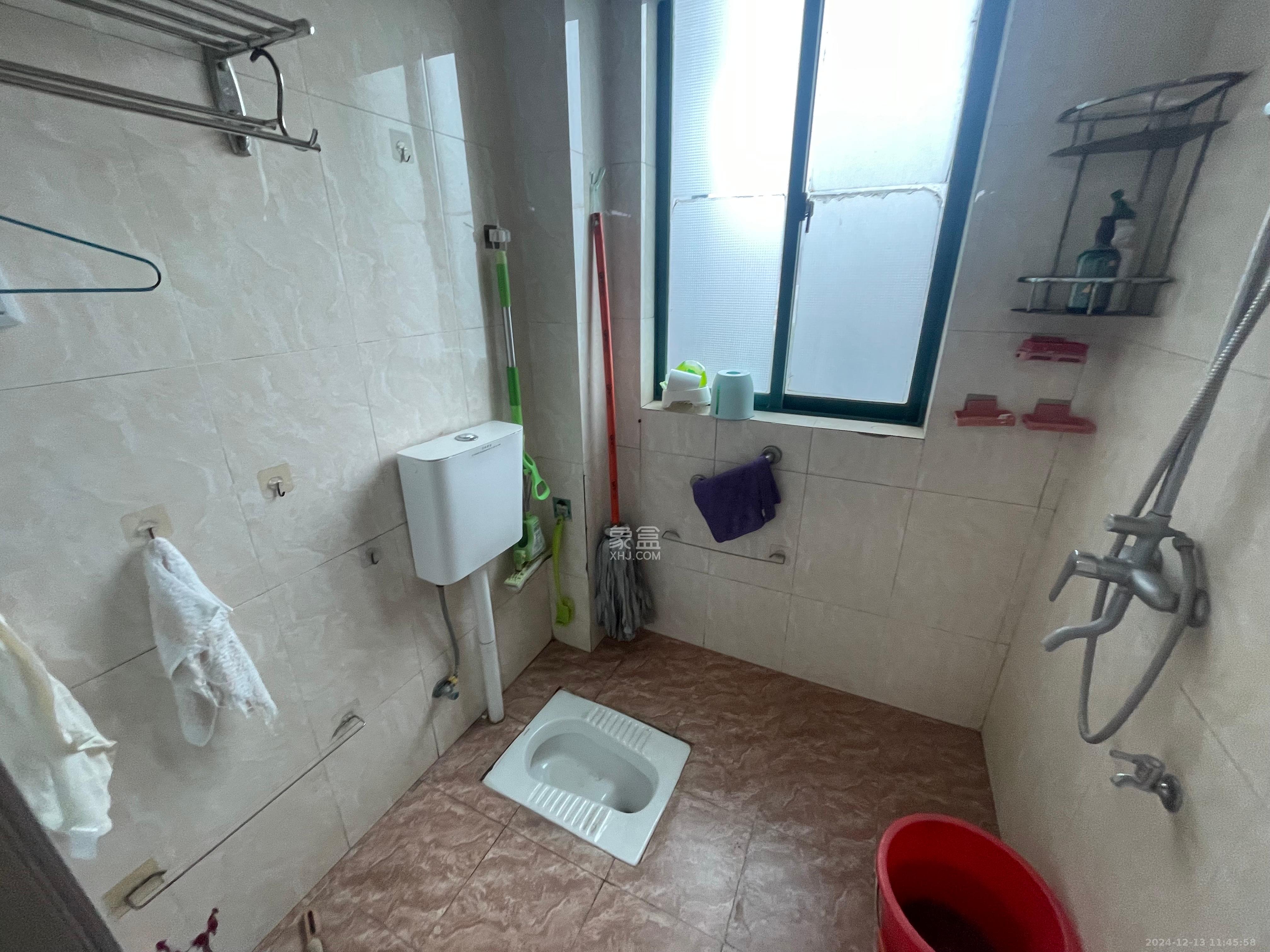 湘府东苑 3室2厅2卫 3000.0元/月 湘府东苑 3室2厅2卫 3000.0元/月室内图