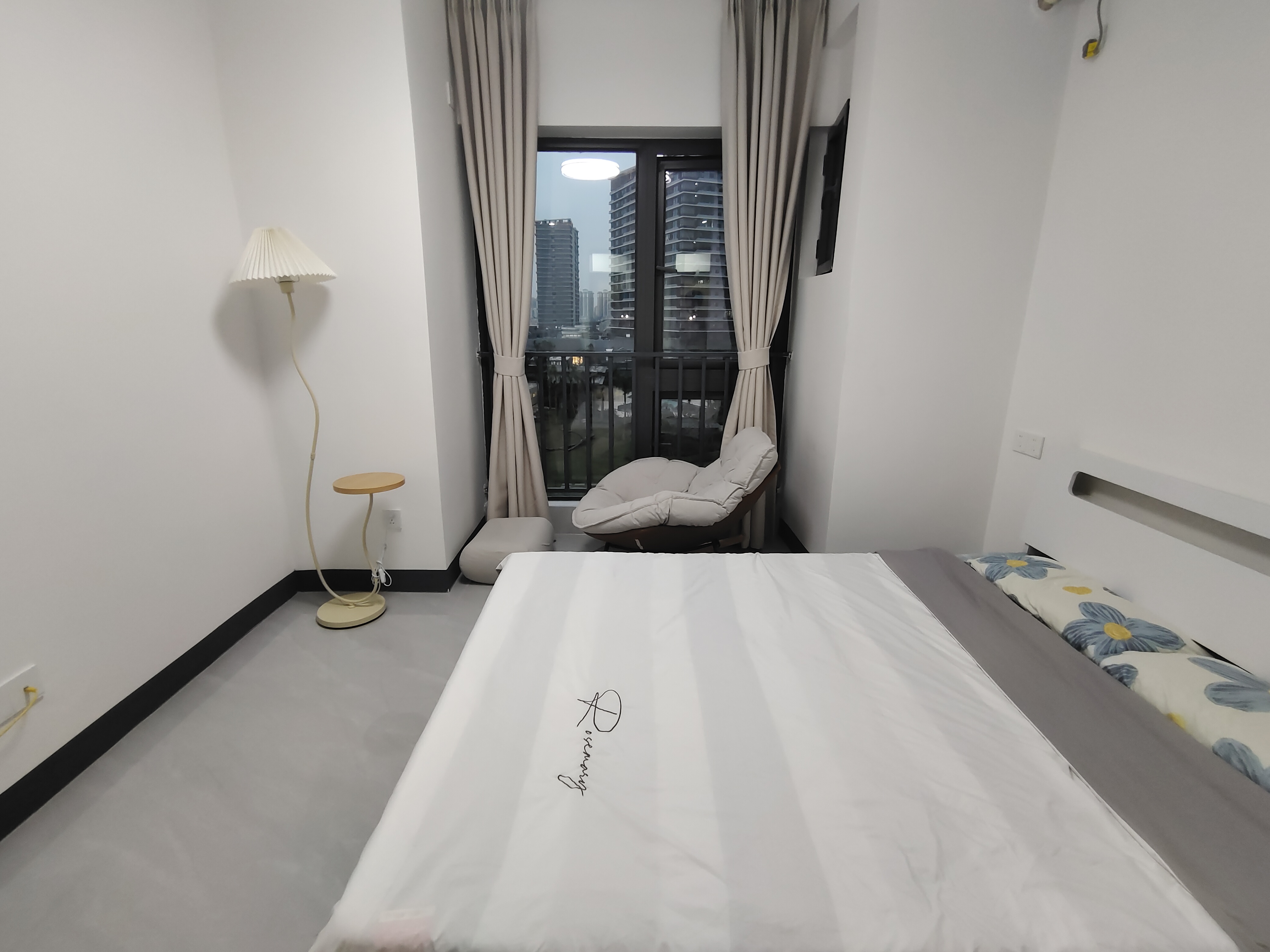 龙湖光年 1室0厅1卫 2200.0元/月 龙湖光年 1室0厅1卫 2200.0元/月室内图