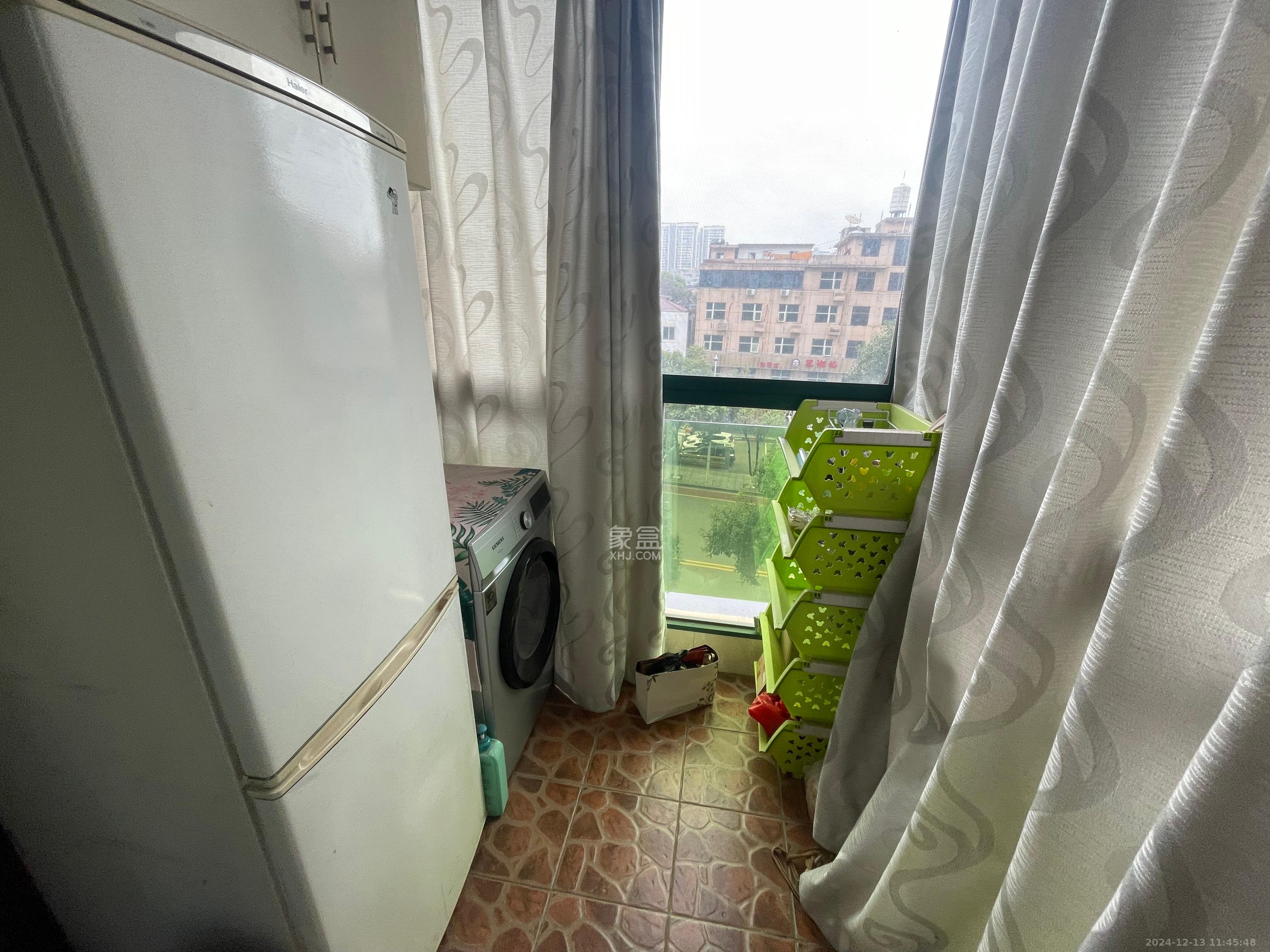 湘府东苑 3室2厅2卫 3000.0元/月 湘府东苑 3室2厅2卫 3000.0元/月室内图