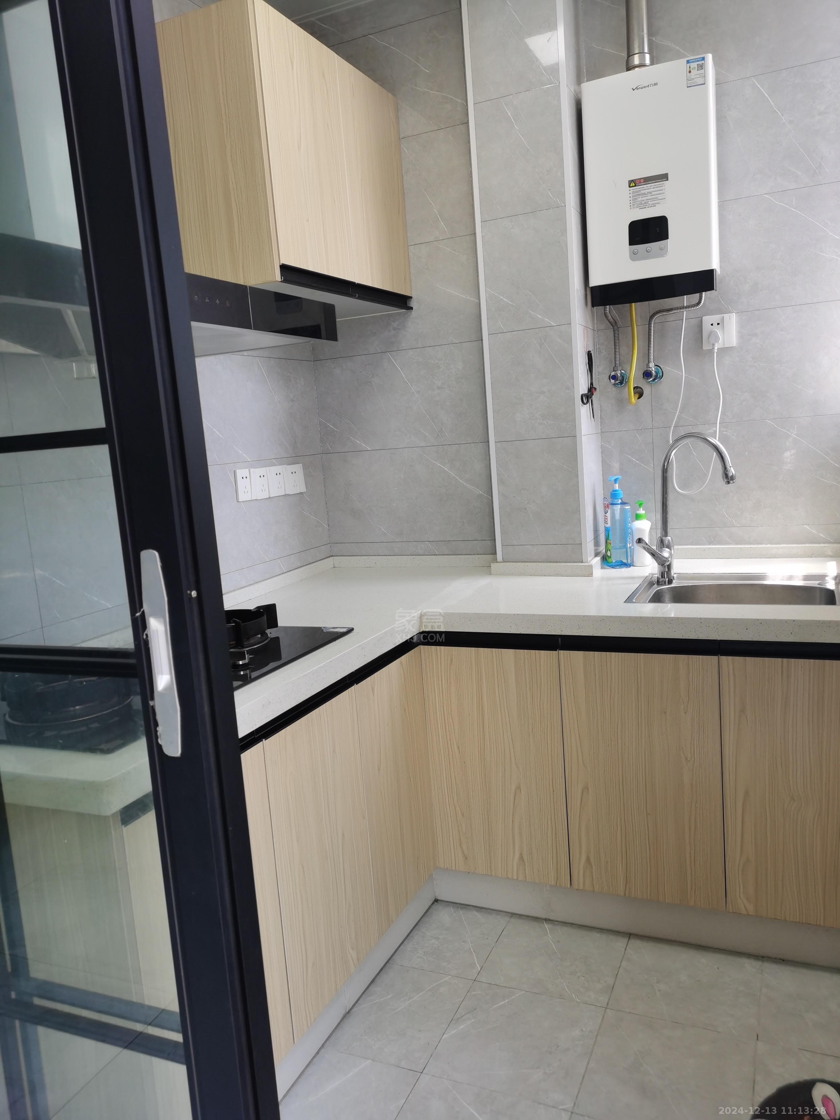 流金岁月-华晨国际 1室1厅1卫 1500.00元/月 流金岁月-华晨国际 1室1厅1卫 1500.00元/月室内图