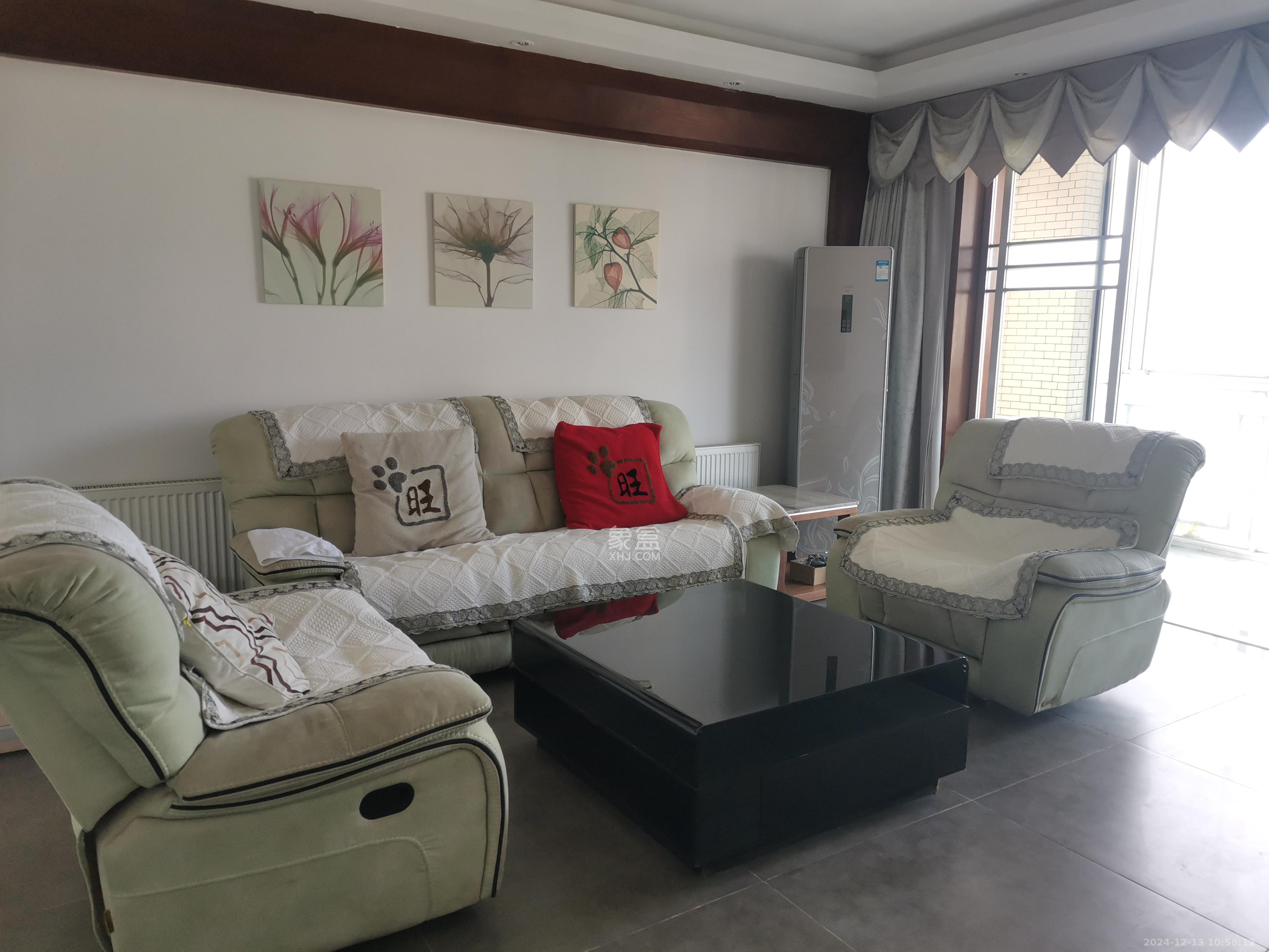 岳麓现代城 3室2厅2卫 4200.0元/月 岳麓现代城 3室2厅2卫 4200.0元/月室内图