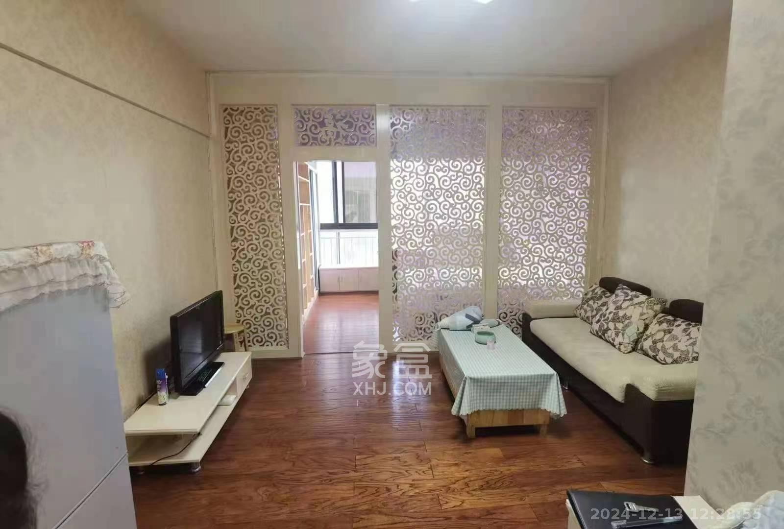 七彩丽都  1室1厅1卫    2000.0元/月 七彩丽都  1室1厅1卫    2000.0元/月室内图