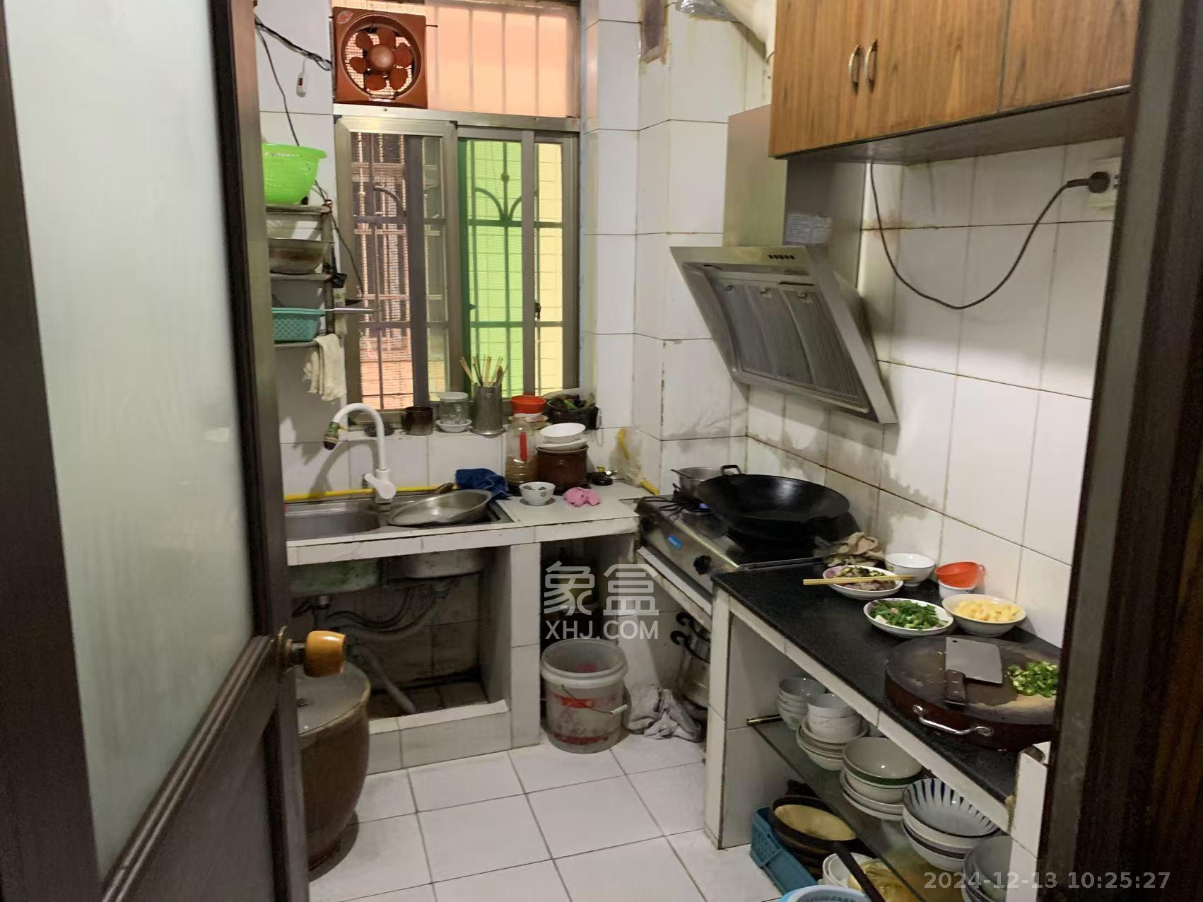 和平小区 3室2厅1卫 1500.0元/月 和平小区 3室2厅1卫 1500.0元/月室内图