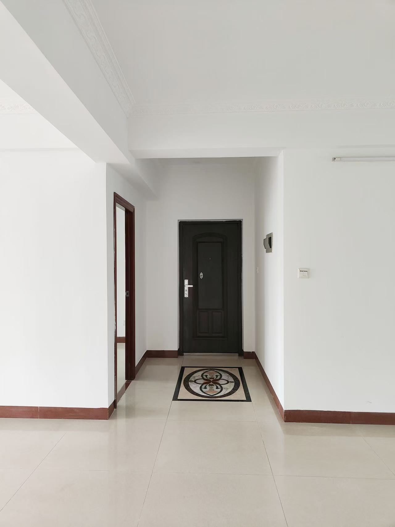 侨盛花园 3室2厅2卫 159.0万 侨盛花园 3室2厅2卫 159.0万客厅