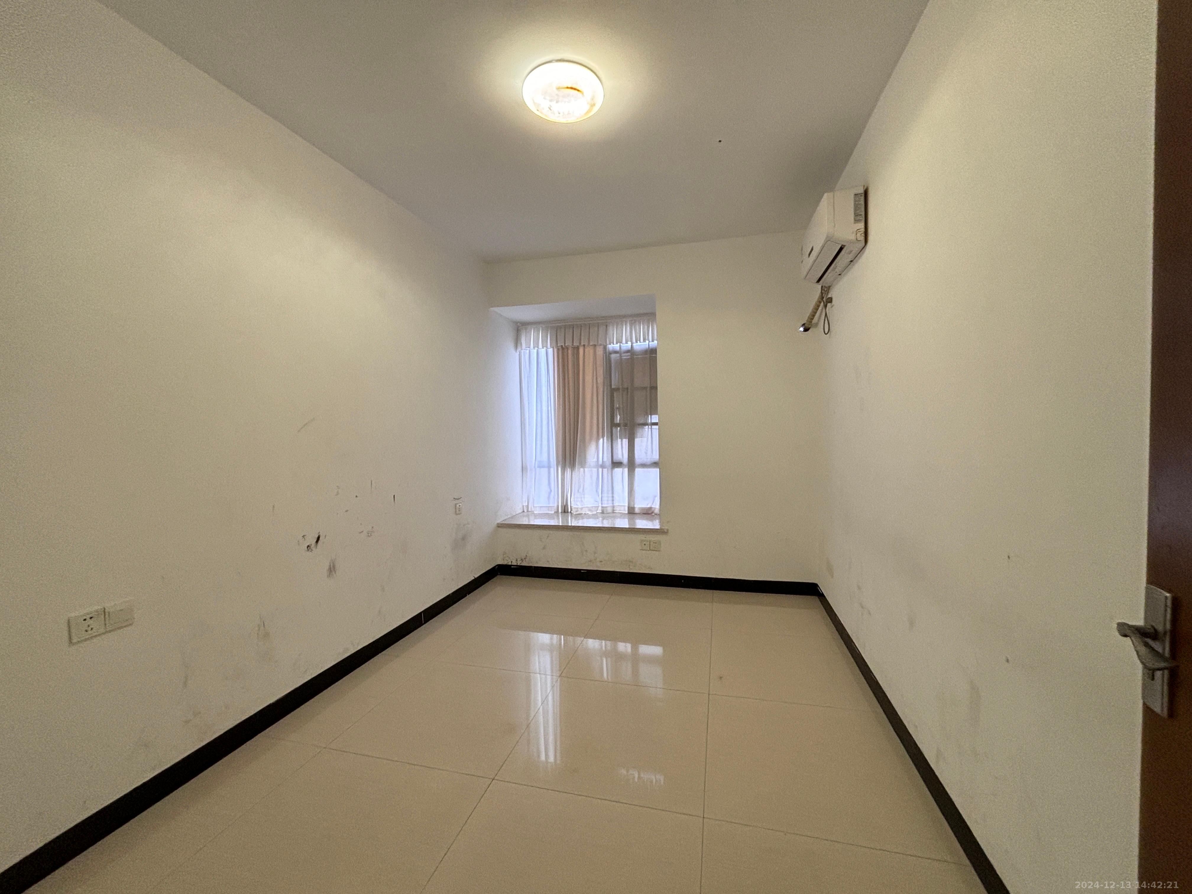 华晨御园 3室1厅1卫 1600.0元/月 华晨御园 3室1厅1卫 1600.0元/月室内图