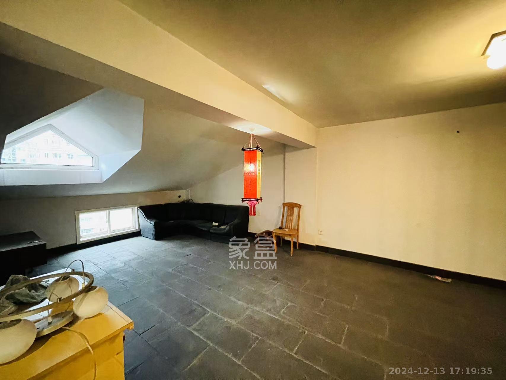 富绿新村 3室2厅1卫 1900.0元/月 富绿新村 3室2厅1卫 1900.0元/月室内图