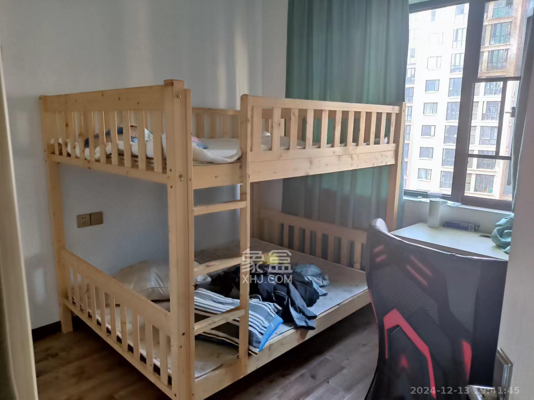 丽发新城 3室2厅1卫 2400.0元/月 丽发新城 3室2厅1卫 2400.0元/月室内图