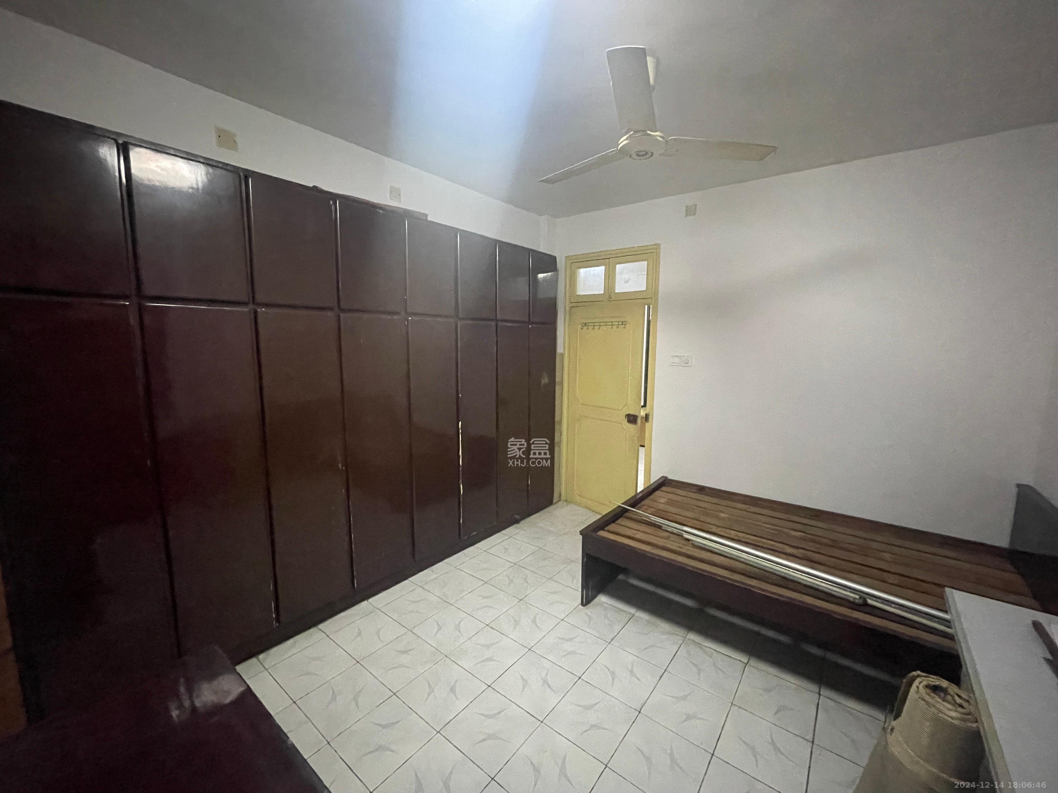 省化工轻工总公司302宿舍 2室1厅1卫 1400.0元/月 省化工轻工总公司302宿舍 2室1厅1卫 1400.0元/月室内图