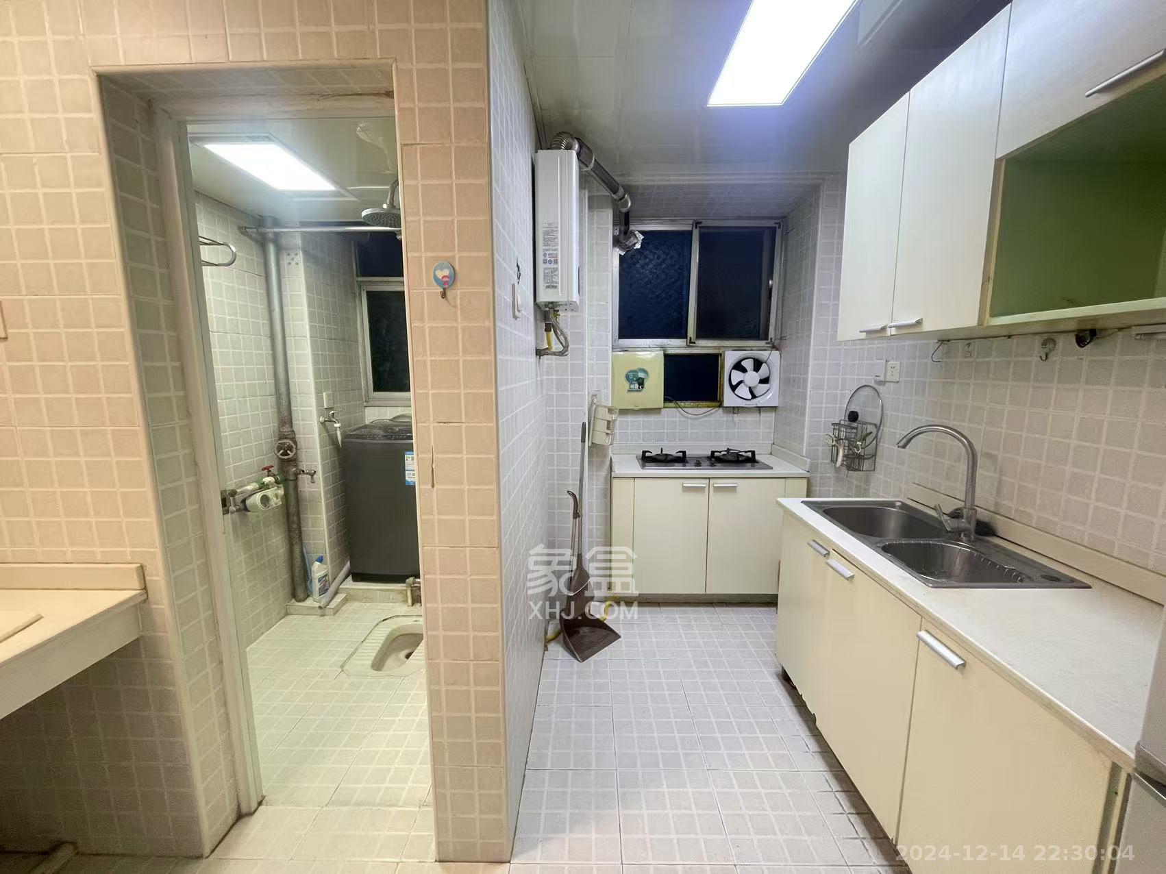 先锋东外滩  1室1厅1卫    1800.0元/月 先锋东外滩  1室1厅1卫    1800.0元/月室内图