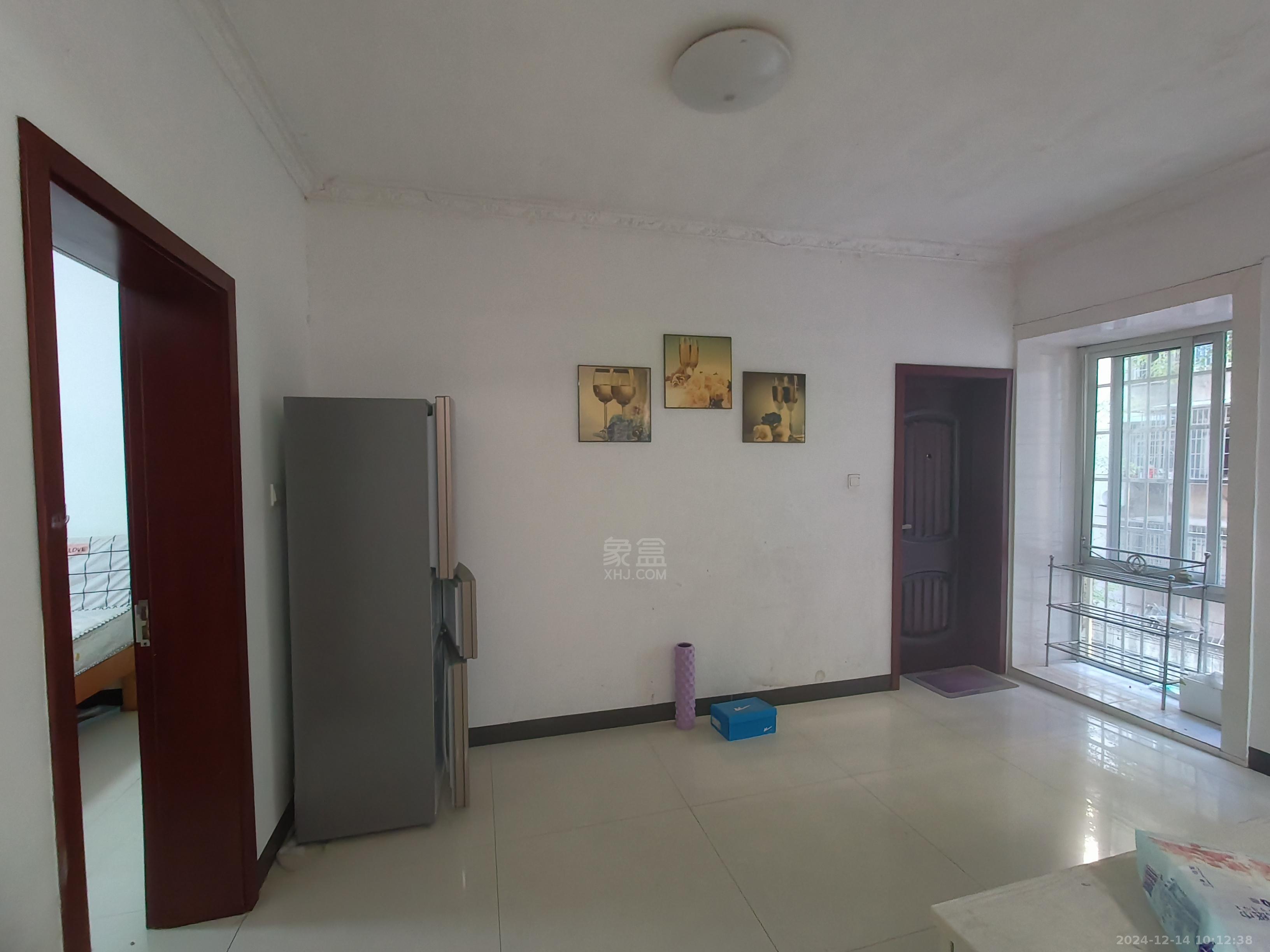 钻石花园 3室2厅1卫 1400.0元/月 钻石花园 3室2厅1卫 1400.0元/月室内图