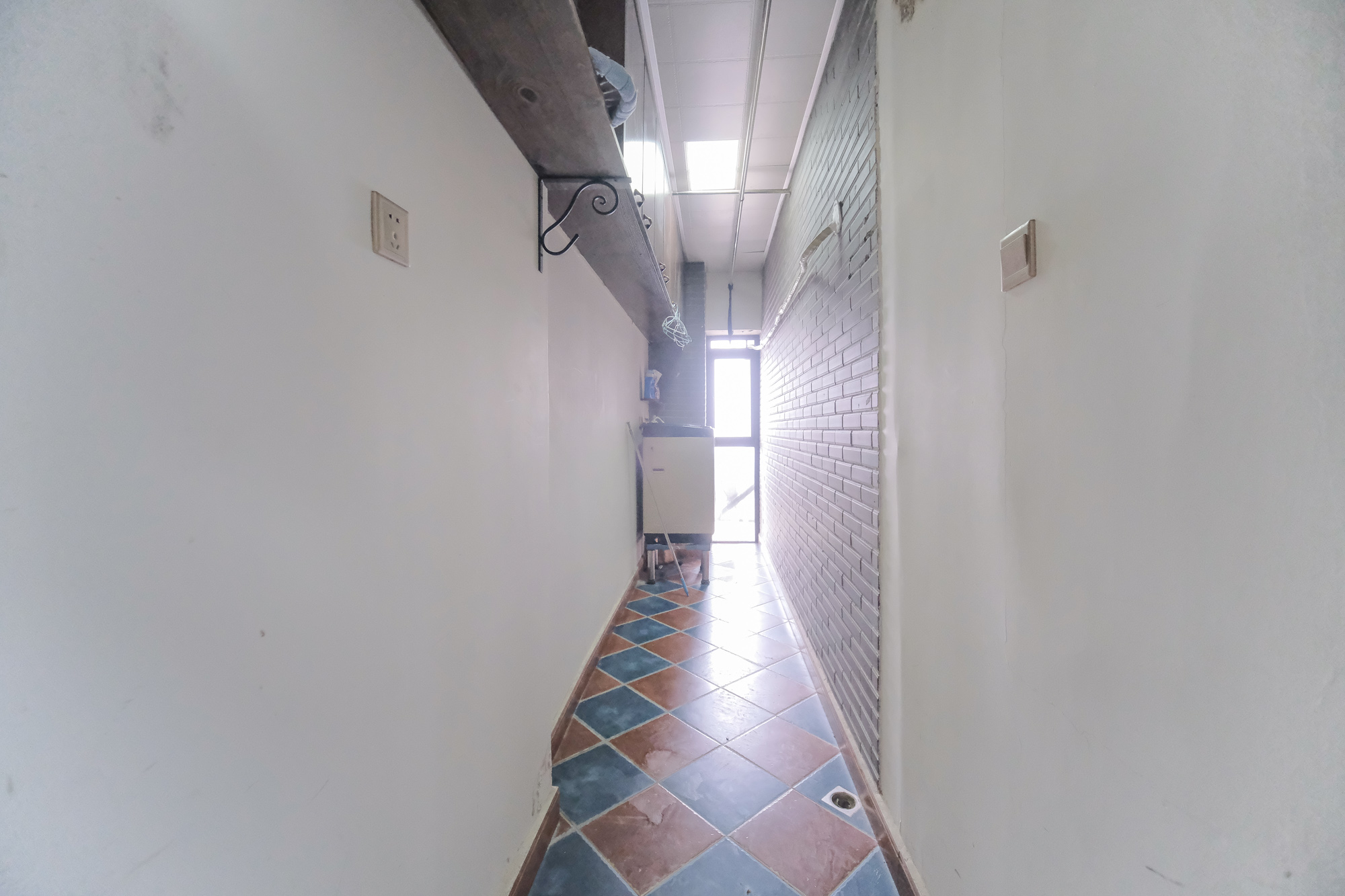 红树湾 2室2厅1卫 45.0万 红树湾 2室2厅1卫 45.0万阳台