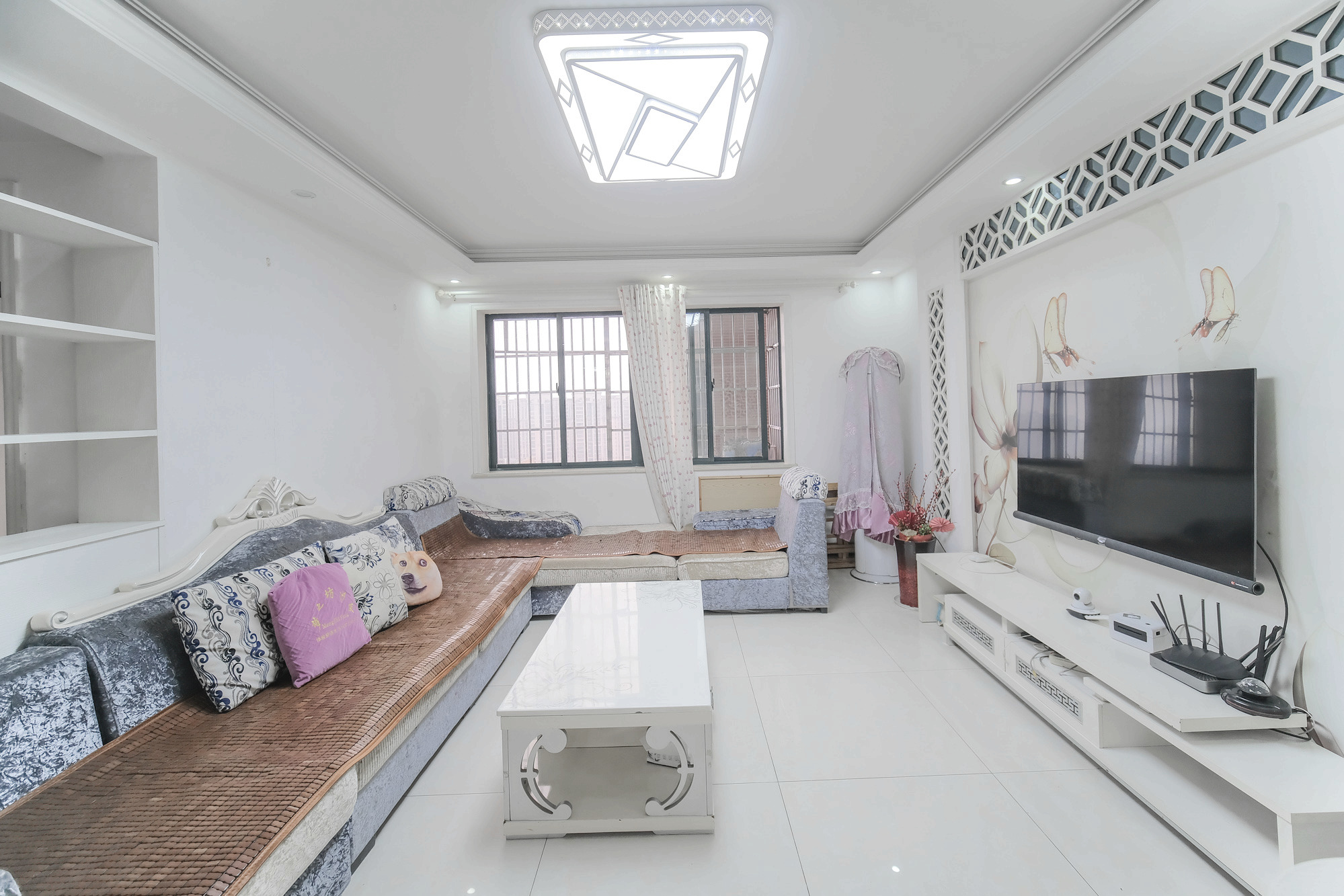 圆梦完美生活 4室2厅2卫 82.0万 圆梦完美生活 4室2厅2卫 82.0万客厅