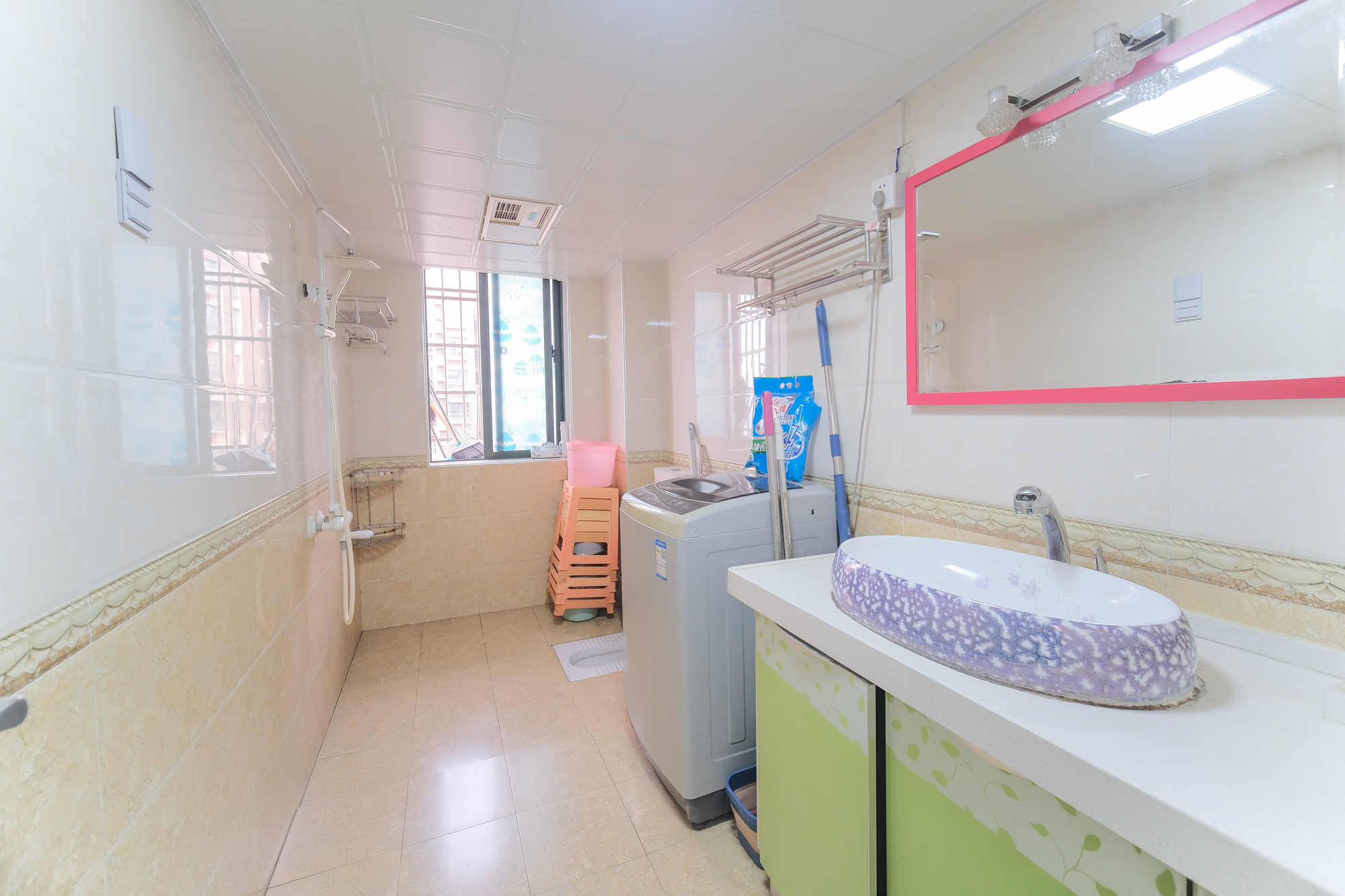 圆梦完美生活 4室2厅2卫 82.0万 圆梦完美生活 4室2厅2卫 82.0万卫生间