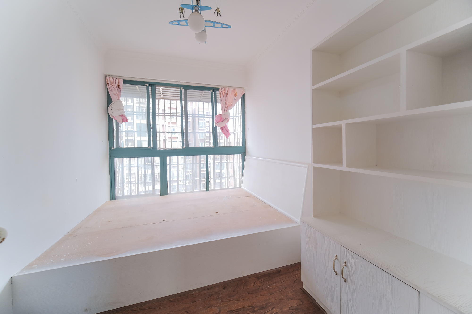 圆梦完美生活 4室2厅2卫 82.0万 圆梦完美生活 4室2厅2卫 82.0万卧室