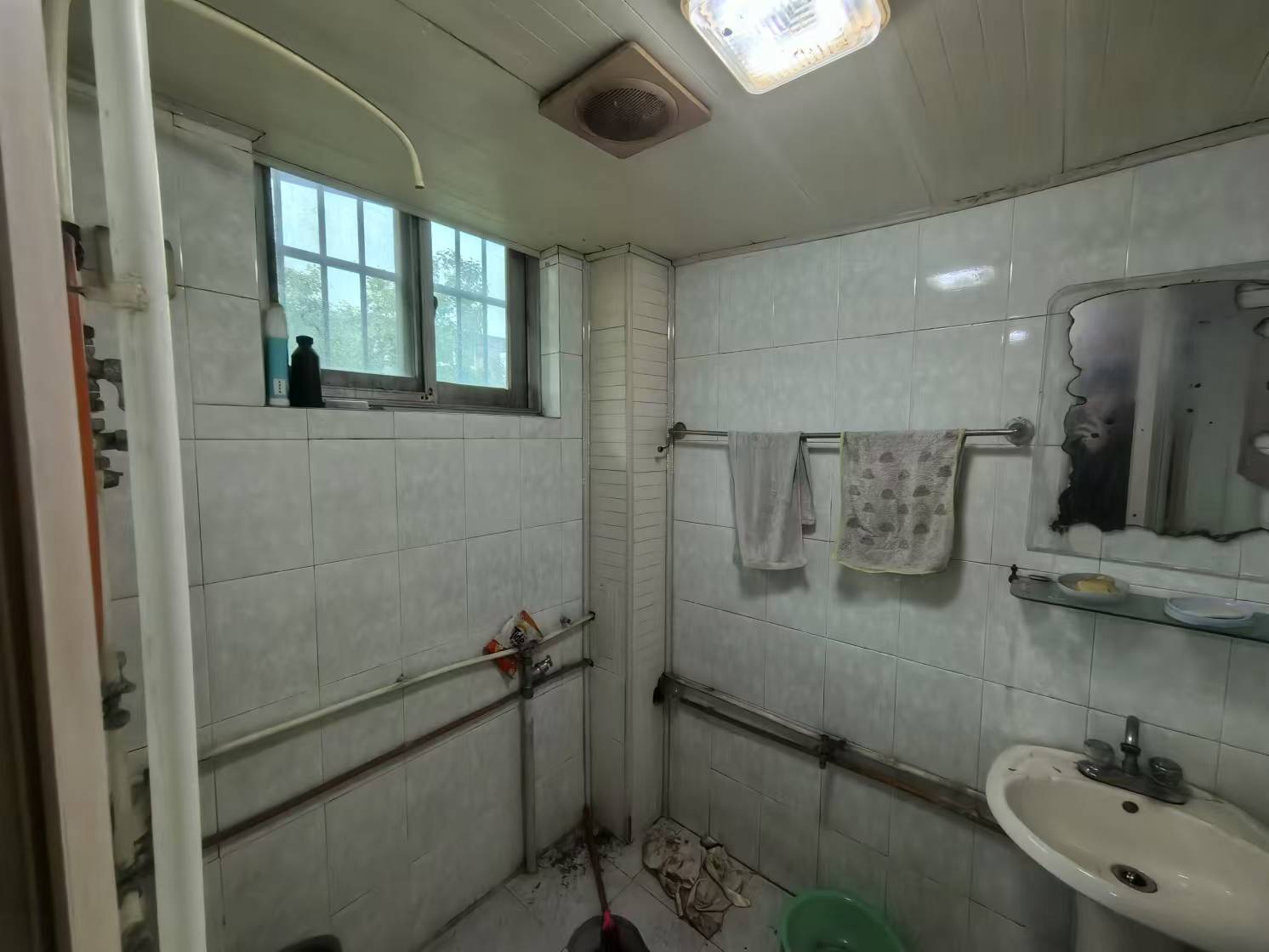 东方工具厂 2室1厅1卫 23.0万 东方工具厂 2室1厅1卫 23.0万室内图