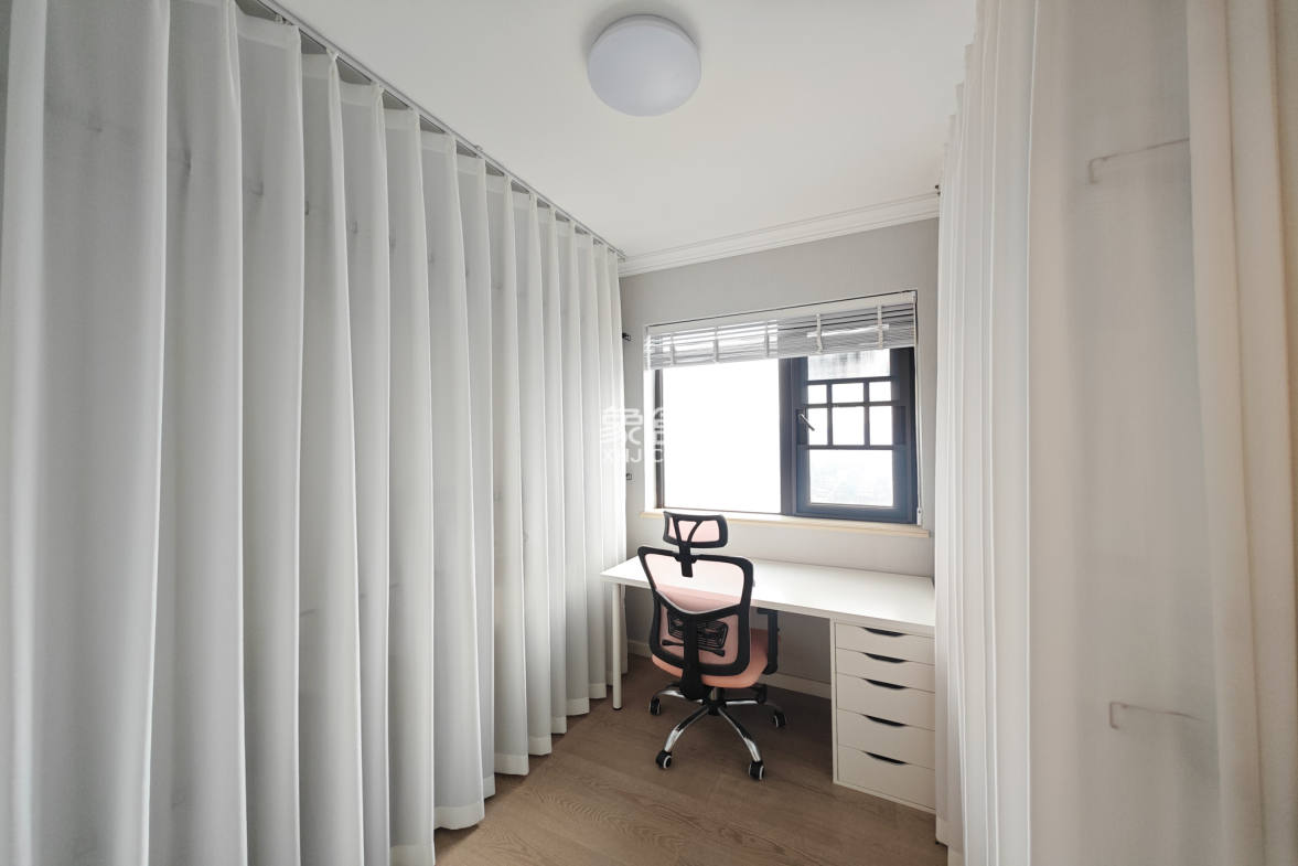 中海珑悦府 4室2厅2卫 125.0万 中海珑悦府 4室2厅2卫 125.0万其他