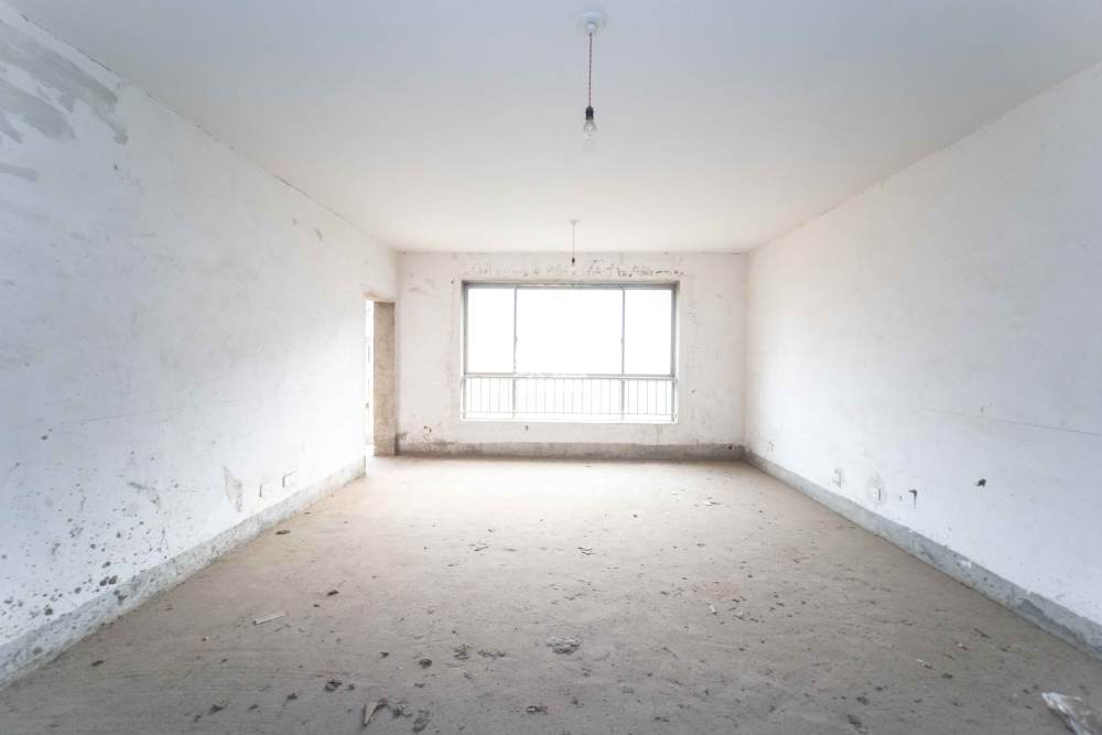 芙蓉公寓  4室2厅2卫    160.0万