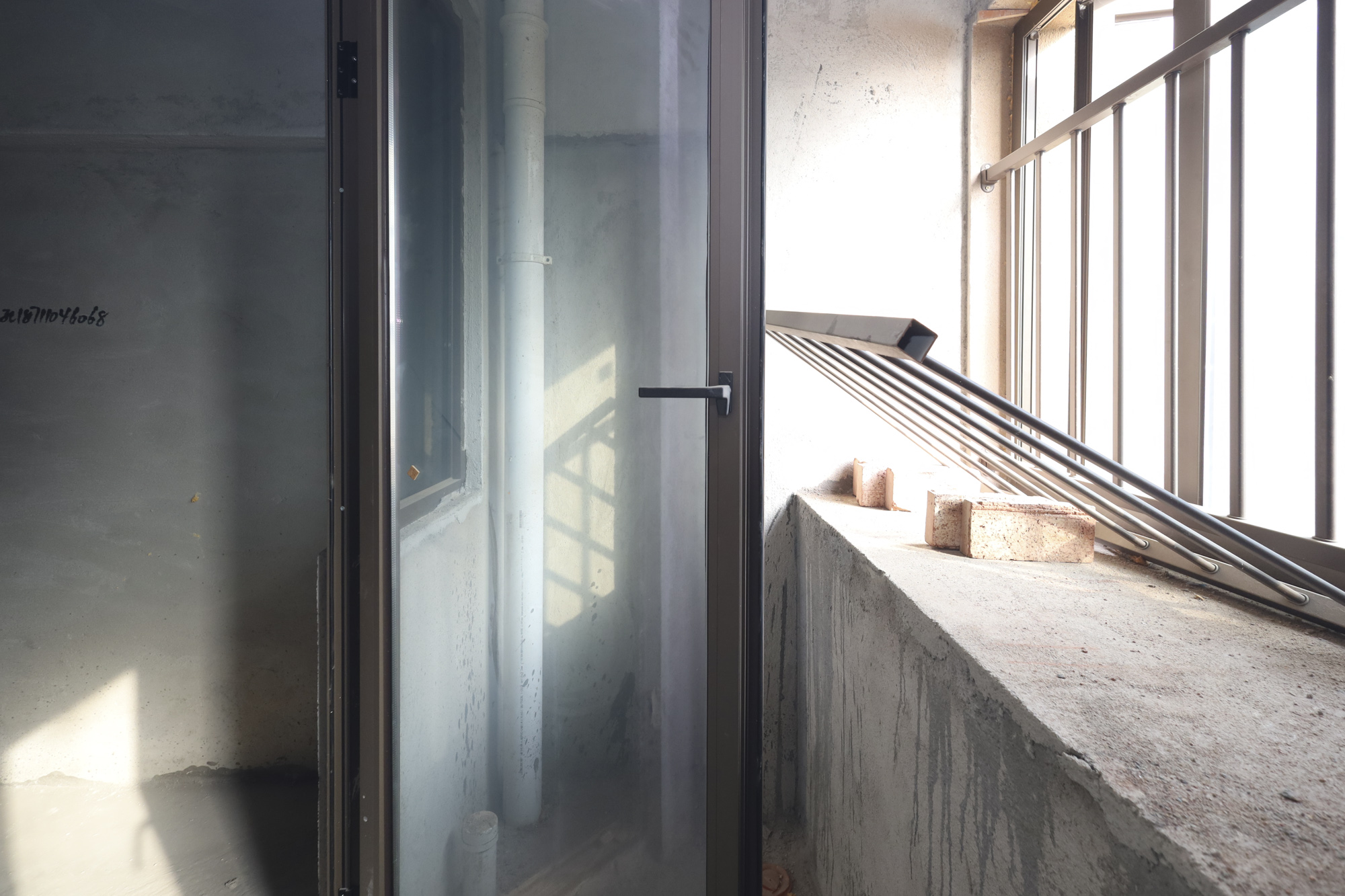 福晟钱隆国际(晟冉景苑)  1室1厅1卫    30.0万 福晟钱隆国际(晟冉景苑)  1室1厅1卫    30.0万阳台