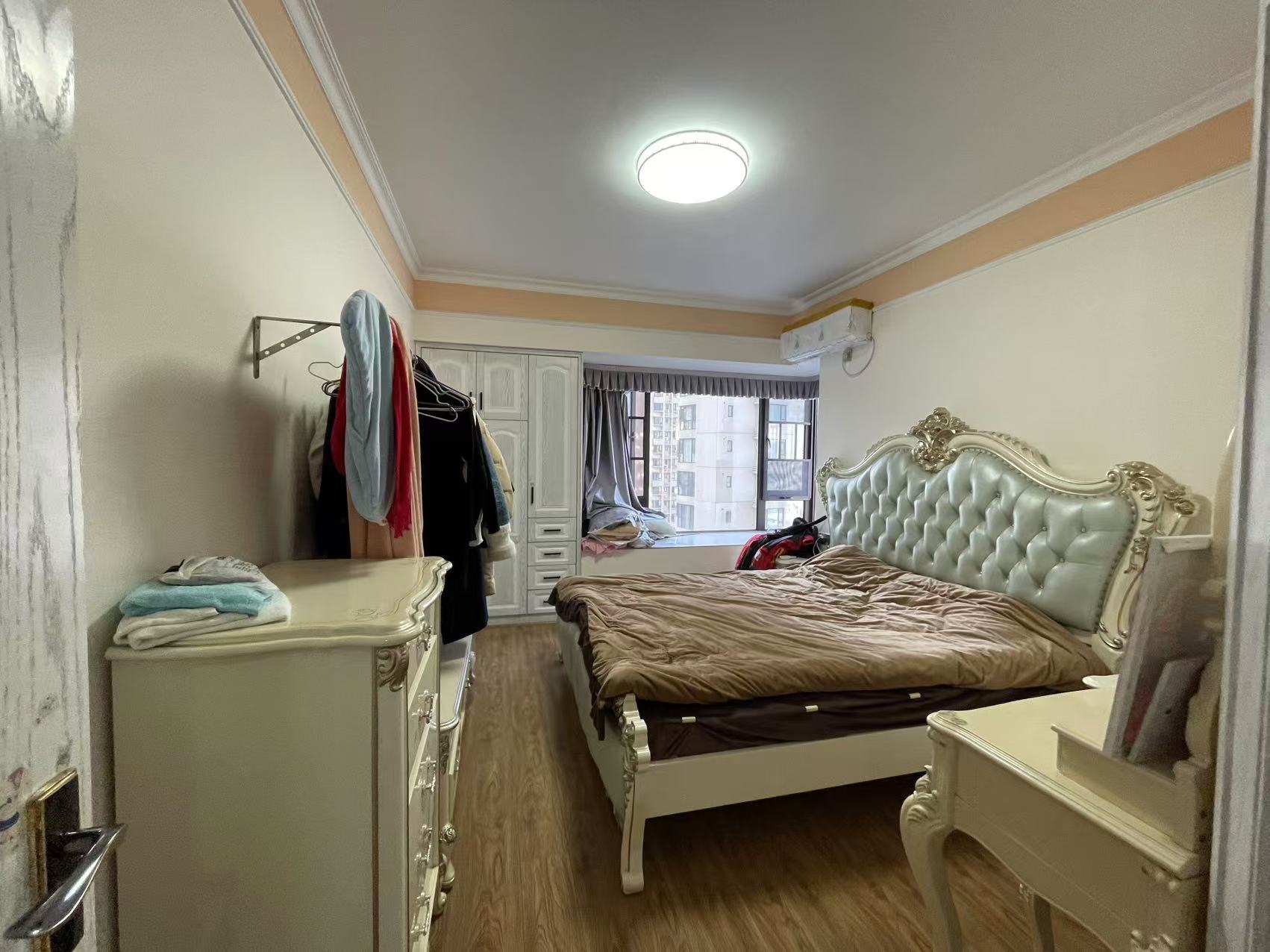 蓝溪谷 4室2厅2卫 74.0万 蓝溪谷 4室2厅2卫 74.0万室内图