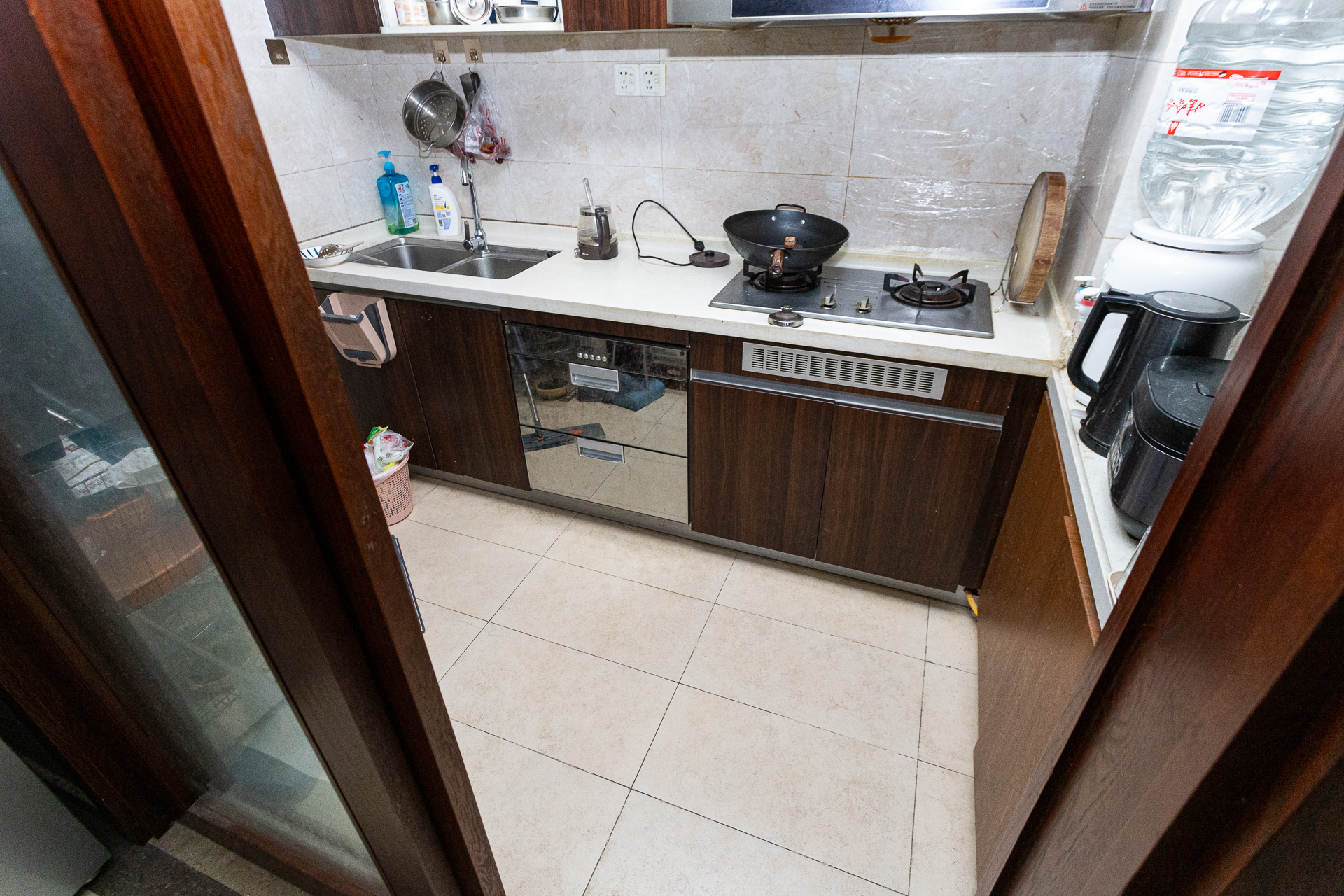 时代倾城二期  4室2厅2卫    90.0万 时代倾城二期  4室2厅2卫    90.0万厨房