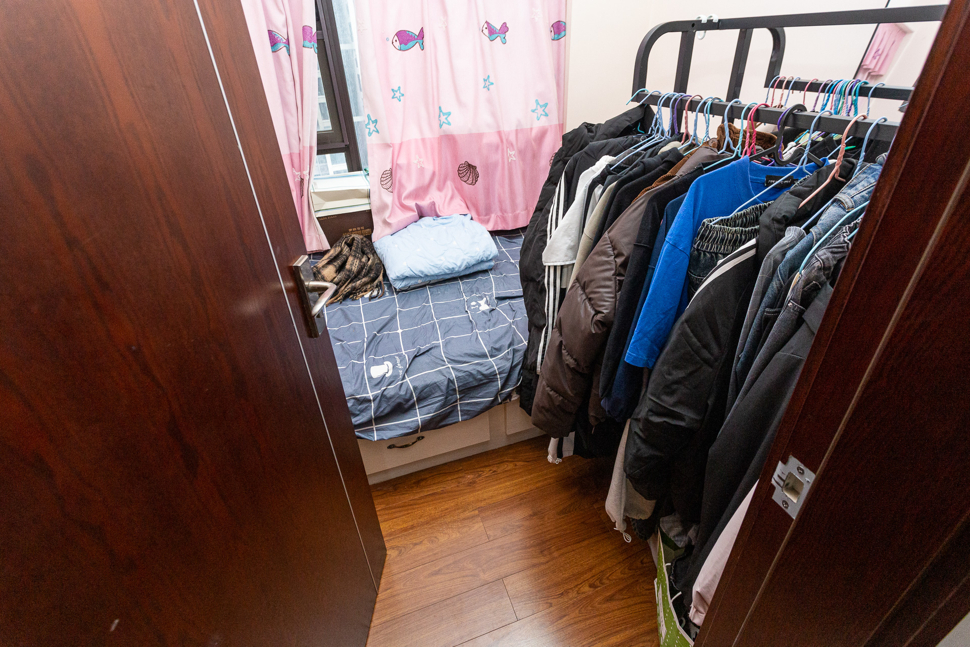 时代倾城二期  4室2厅2卫    90.0万 时代倾城二期  4室2厅2卫    90.0万卧室