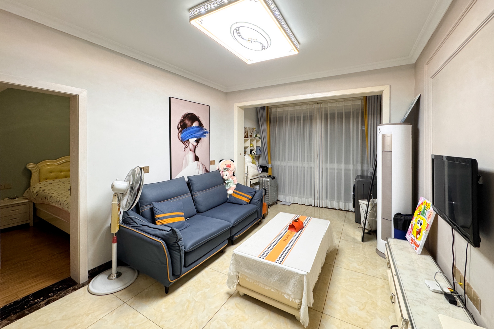 泊林晶城  2室1厅1卫    52.8万 泊林晶城  2室1厅1卫    52.8万客厅