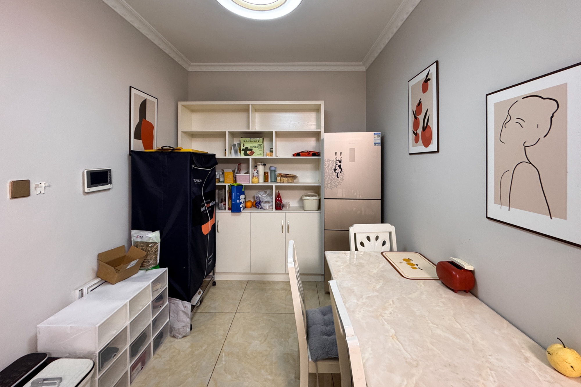 泊林晶城  2室1厅1卫    52.8万 泊林晶城  2室1厅1卫    52.8万客厅