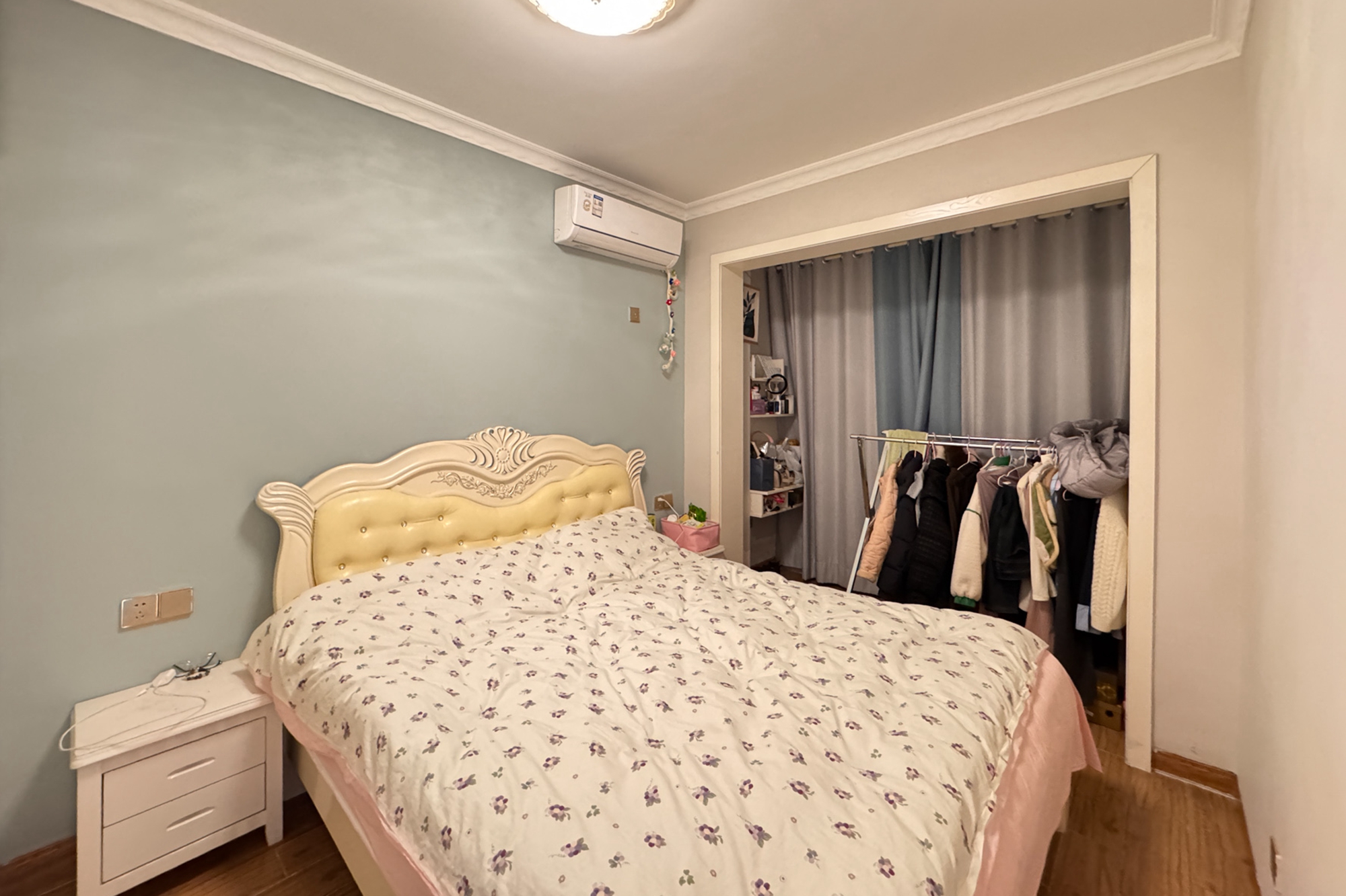 泊林晶城  2室1厅1卫    52.8万 泊林晶城  2室1厅1卫    52.8万卧室