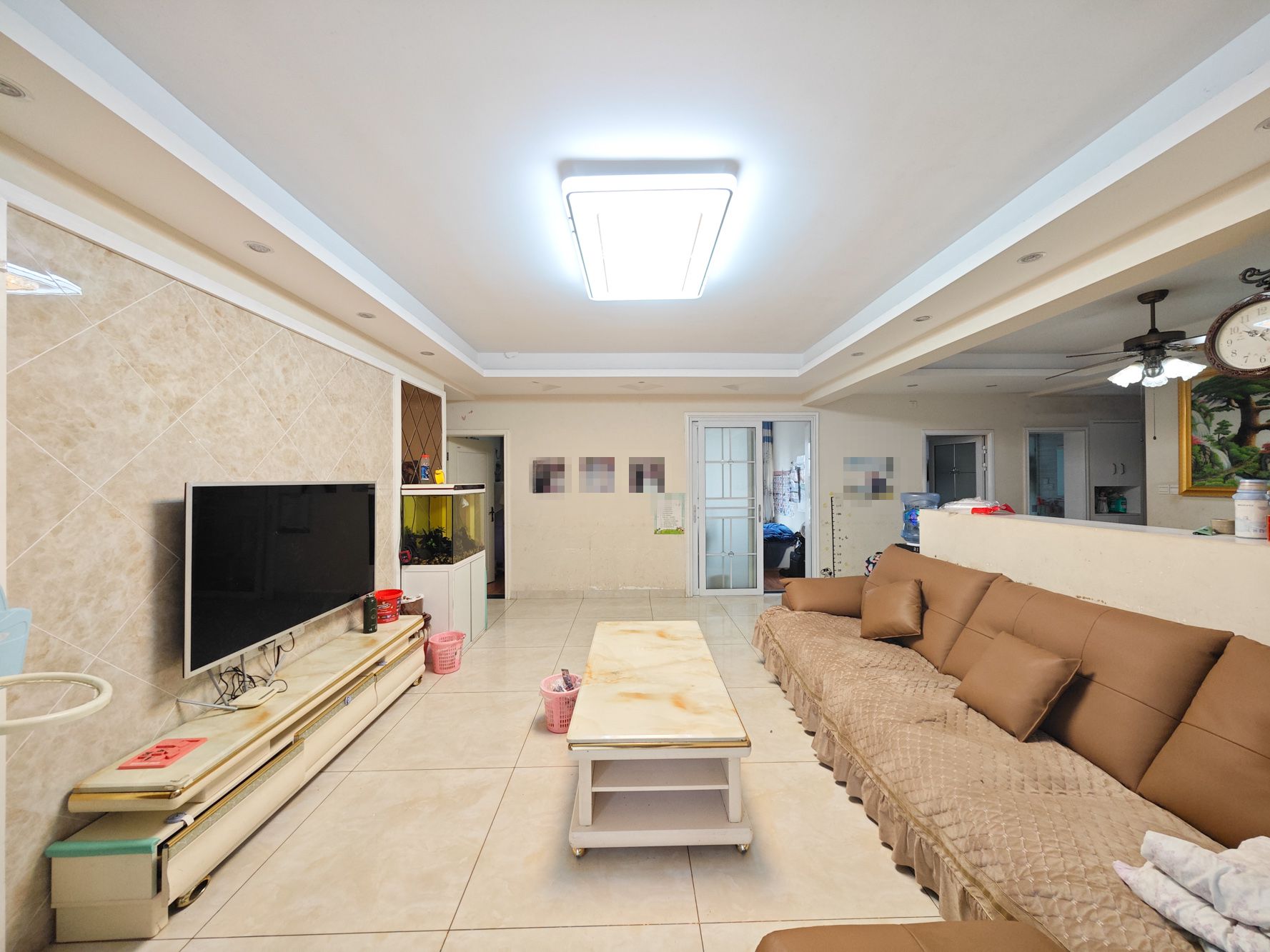 富春山  4室2厅2卫    86.0万 富春山  4室2厅2卫    86.0万客厅