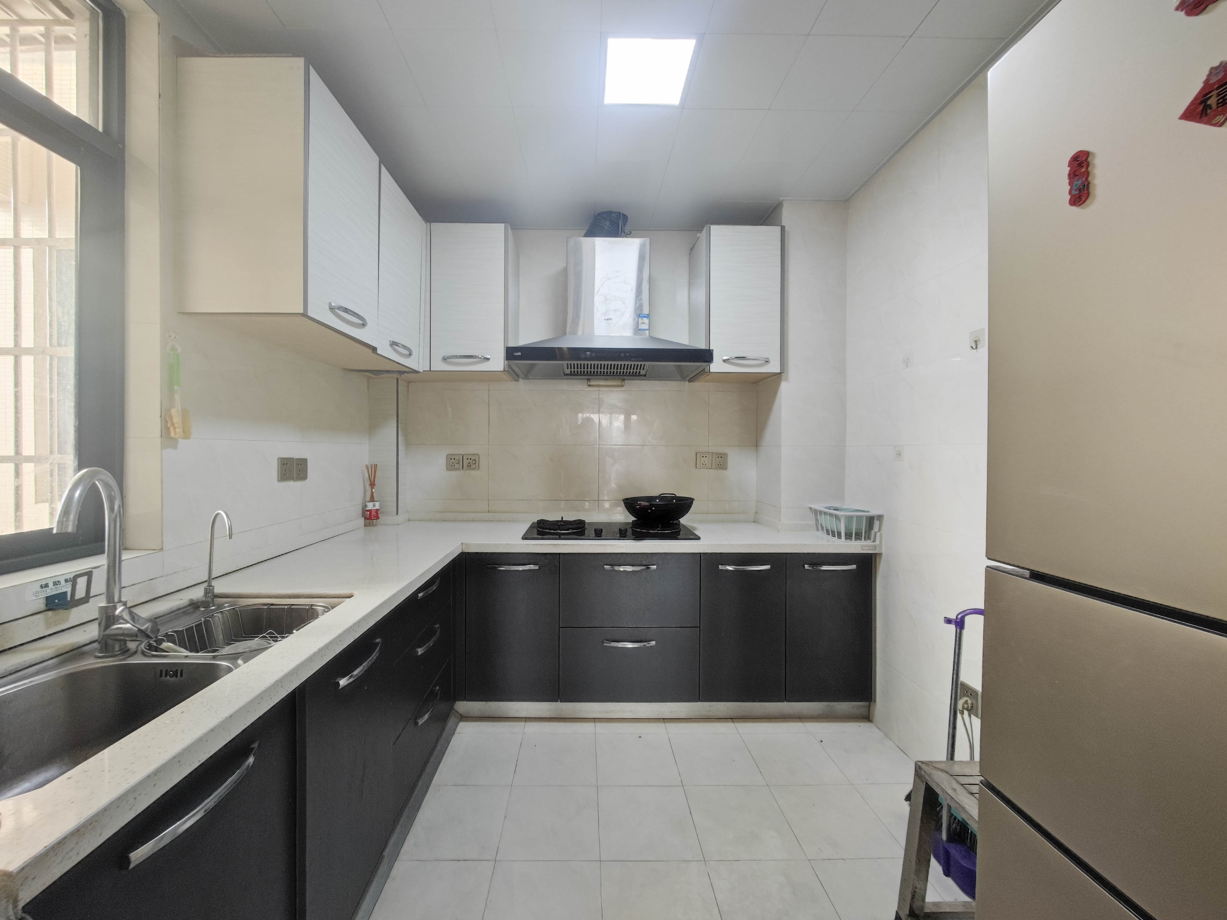 华银天际 3室2厅1卫 98.0万 华银天际 3室2厅1卫 98.0万其他