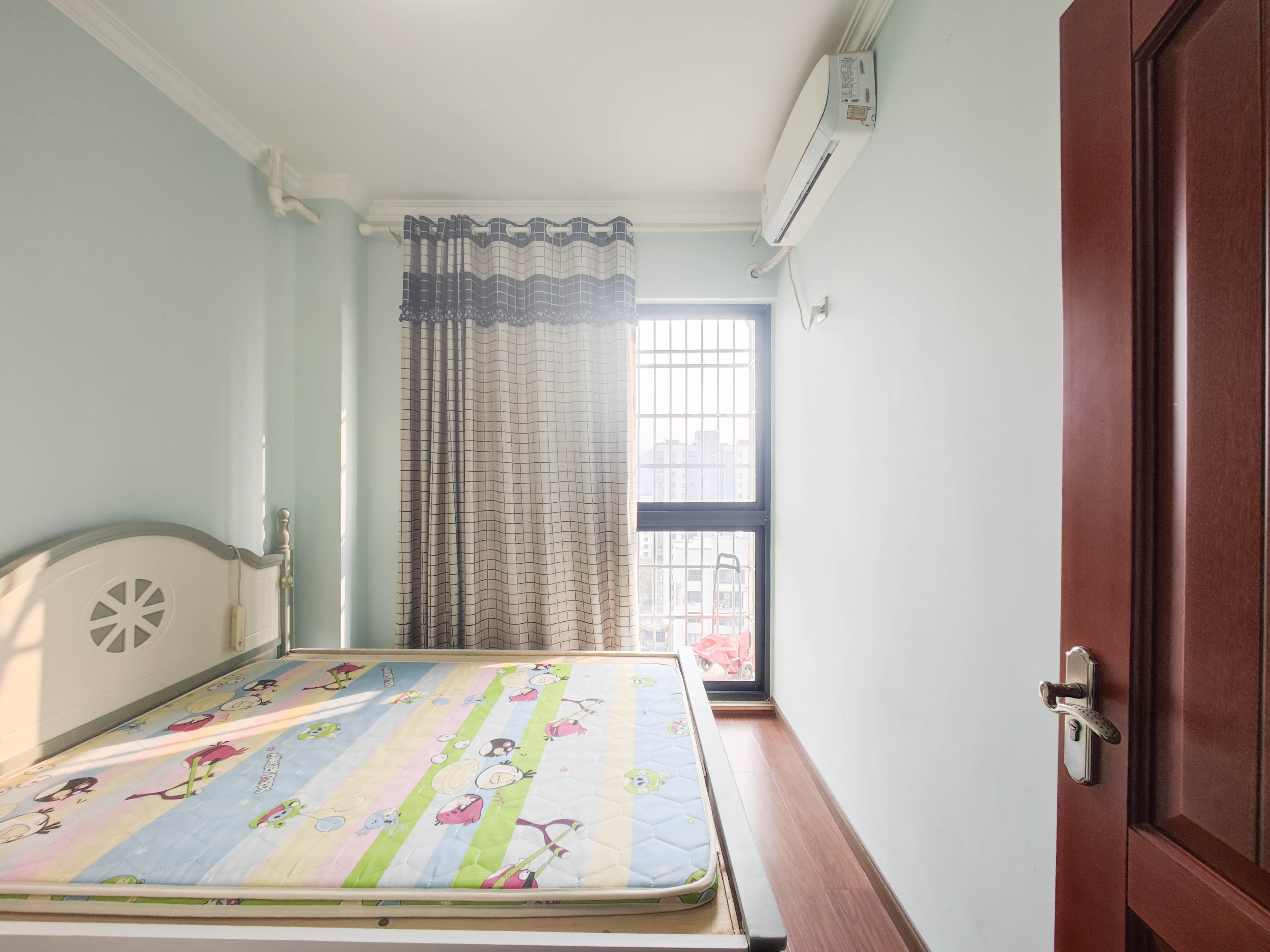 华银天际 3室2厅1卫 98.0万 华银天际 3室2厅1卫 98.0万卧室