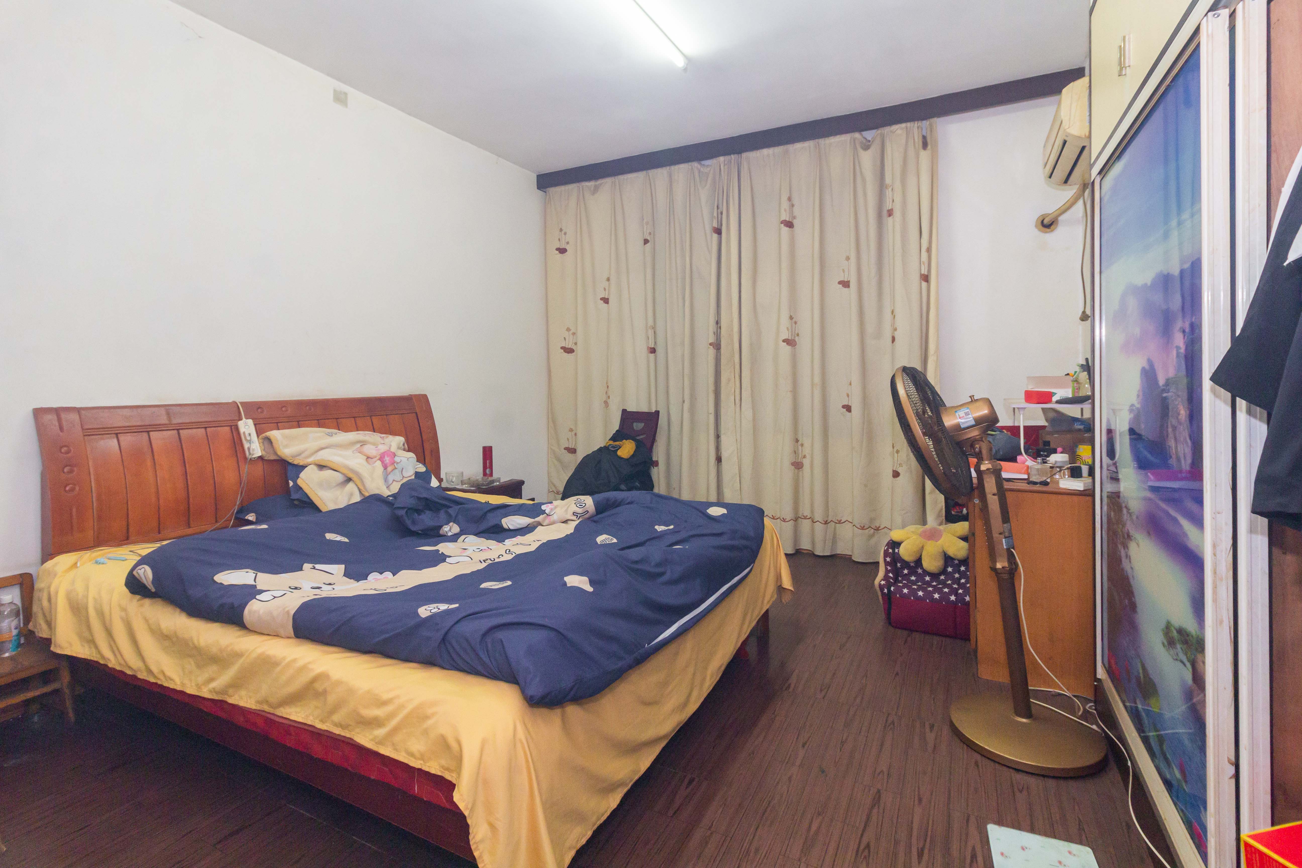 泉塘小区  3室2厅2卫    45.0万 泉塘小区  3室2厅2卫    45.0万卧室