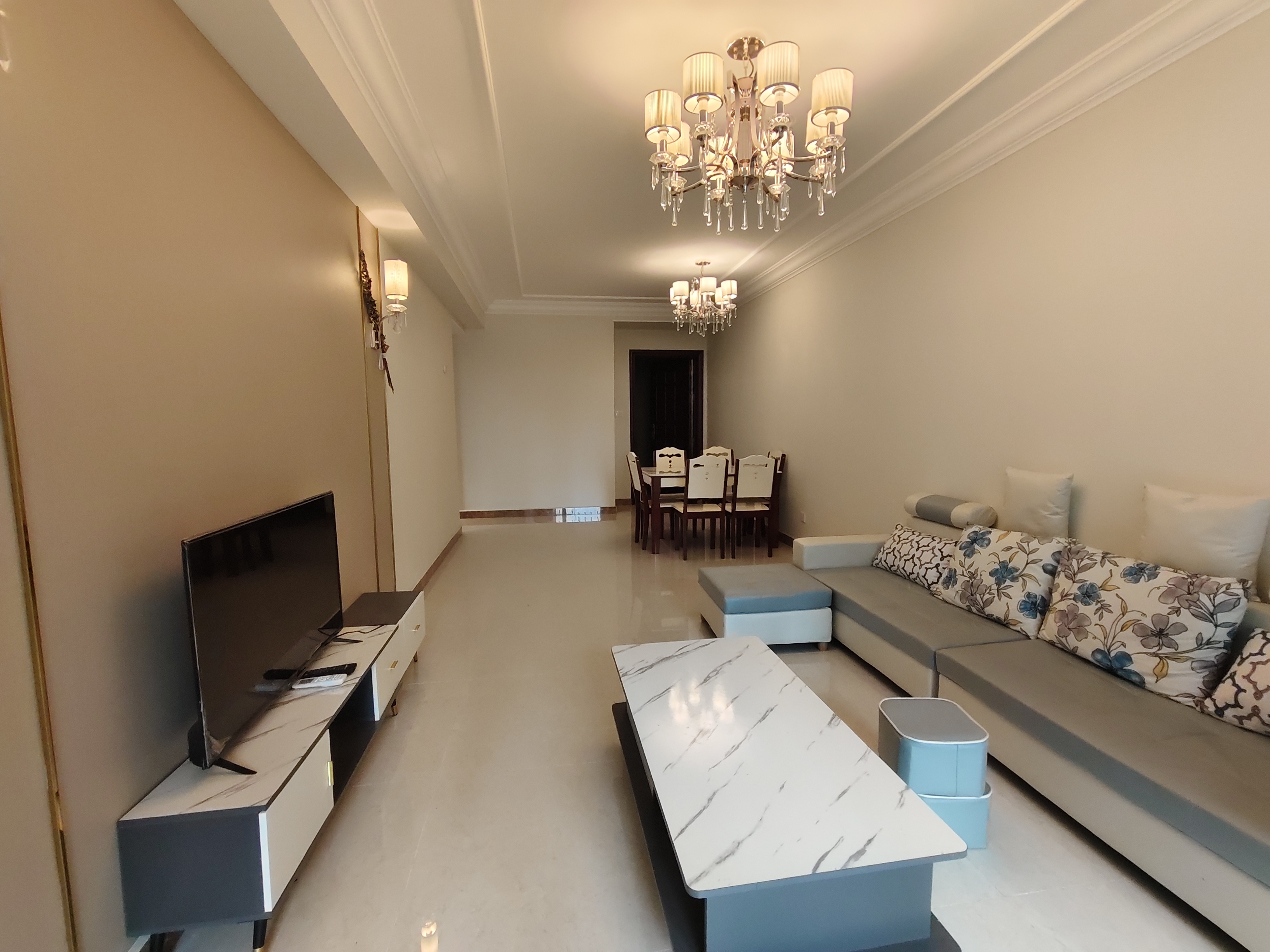 恒大绿洲 2室2厅1卫 1600.0元/月 恒大绿洲 2室2厅1卫 1600.0元/月室内图