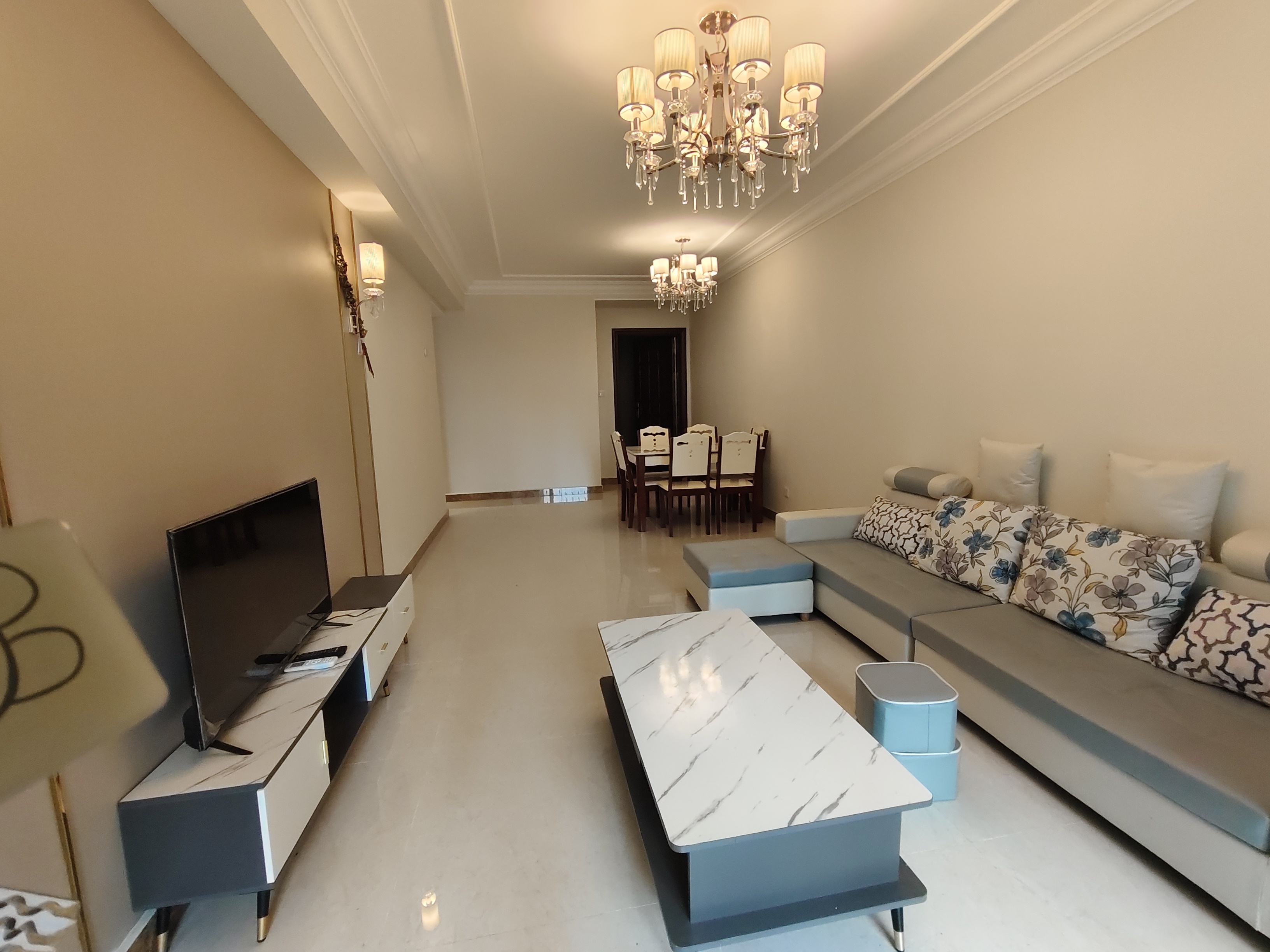 恒大绿洲 2室2厅1卫 1600.0元/月 恒大绿洲 2室2厅1卫 1600.0元/月室内图