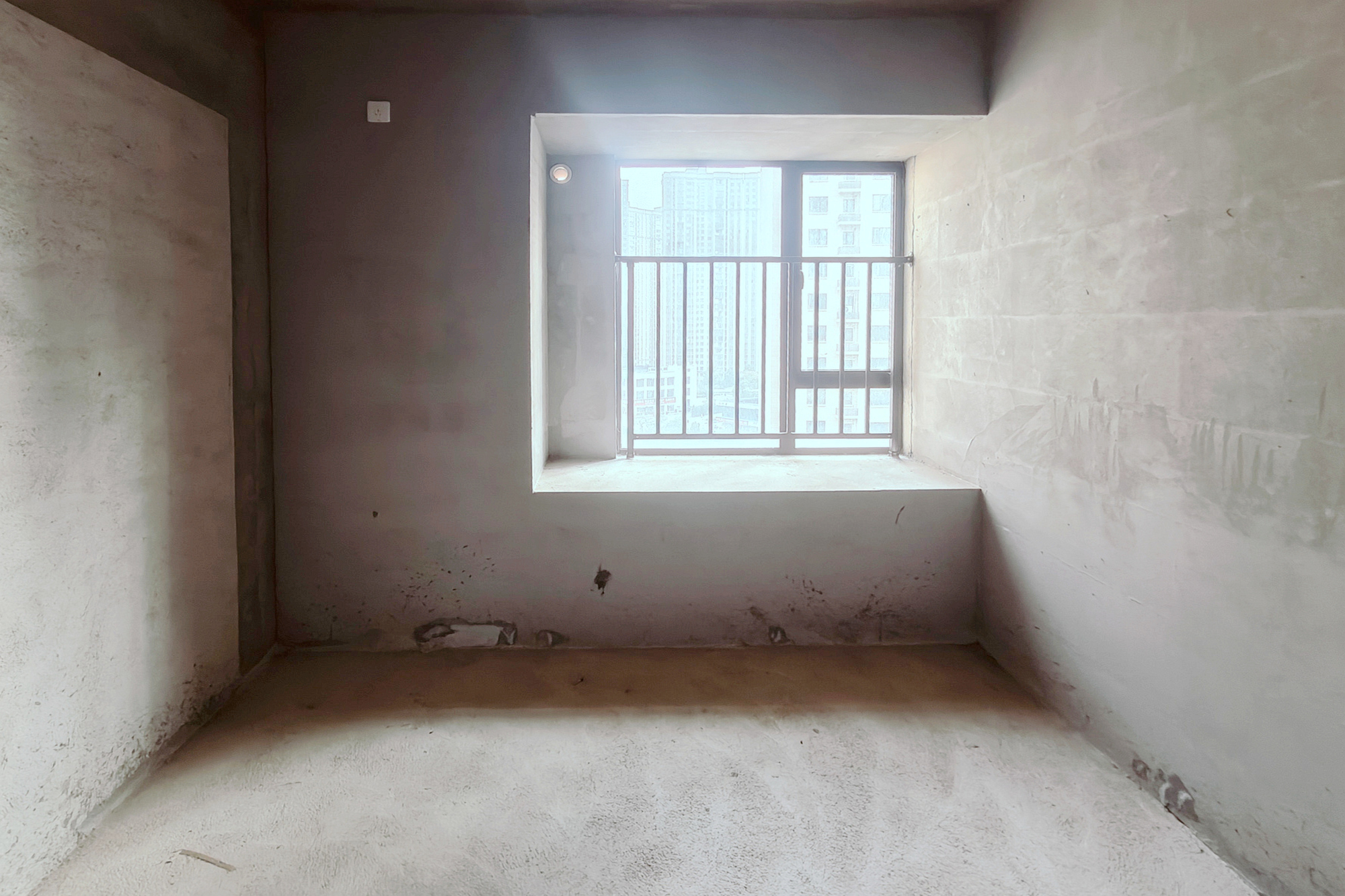 长房星珑湾  4室2厅2卫    67.0万 长房星珑湾  4室2厅2卫    67.0万卧室