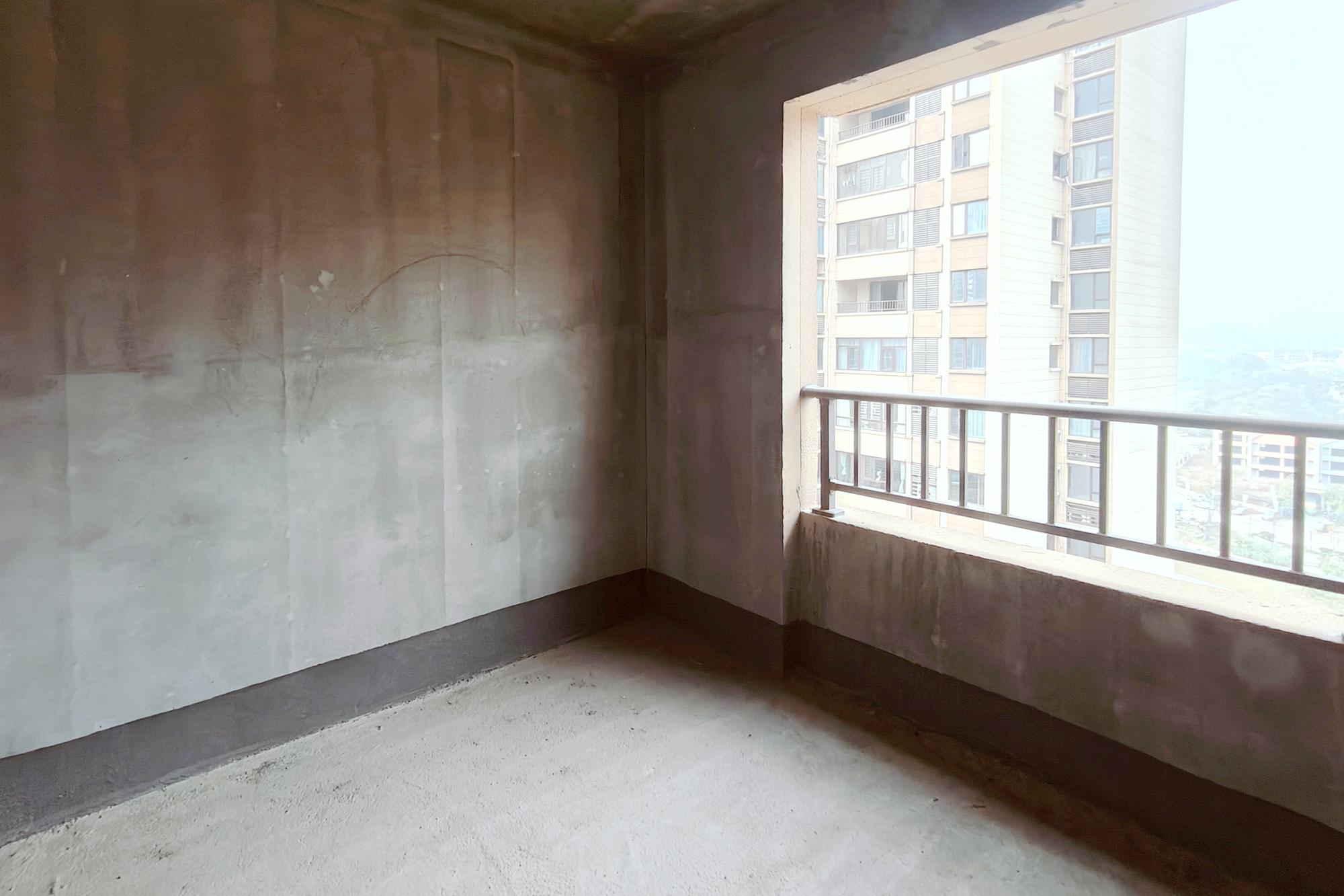 长房星珑湾  4室2厅2卫    67.0万 长房星珑湾  4室2厅2卫    67.0万卧室