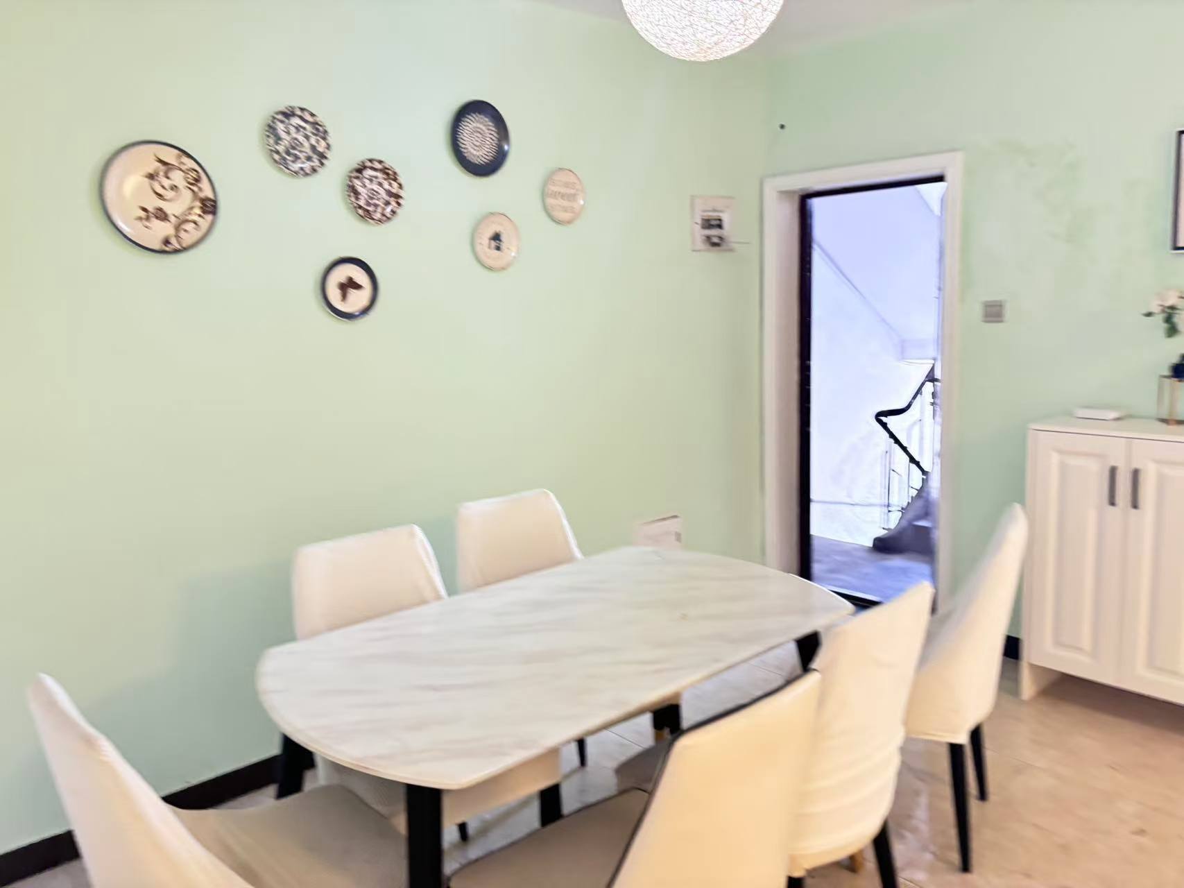 文华商住楼 3室2厅1卫 2400.0元/月 文华商住楼 3室2厅1卫 2400.0元/月室内图