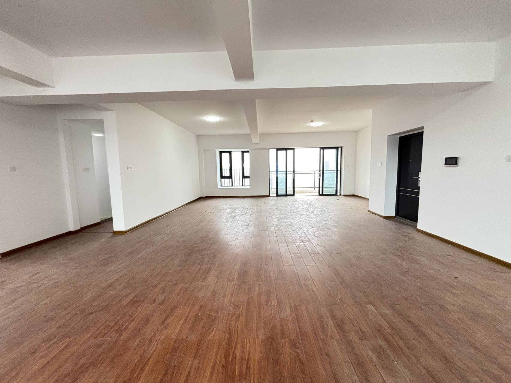 华盛御品 5室2厅3卫 315.0万 华盛御品 5室2厅3卫 315.0万室内图