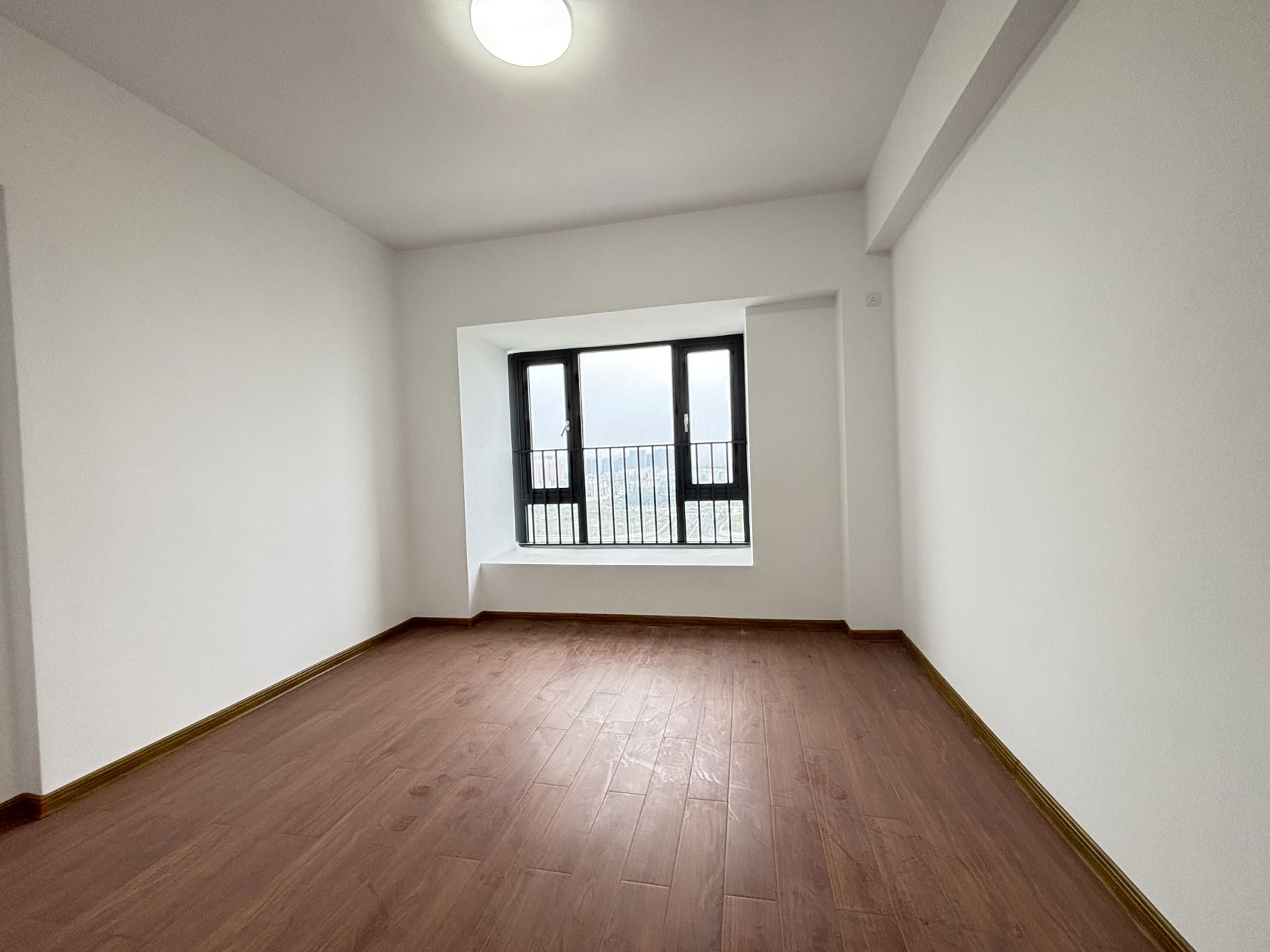 华盛御品 5室2厅3卫 315.0万 华盛御品 5室2厅3卫 315.0万室内图