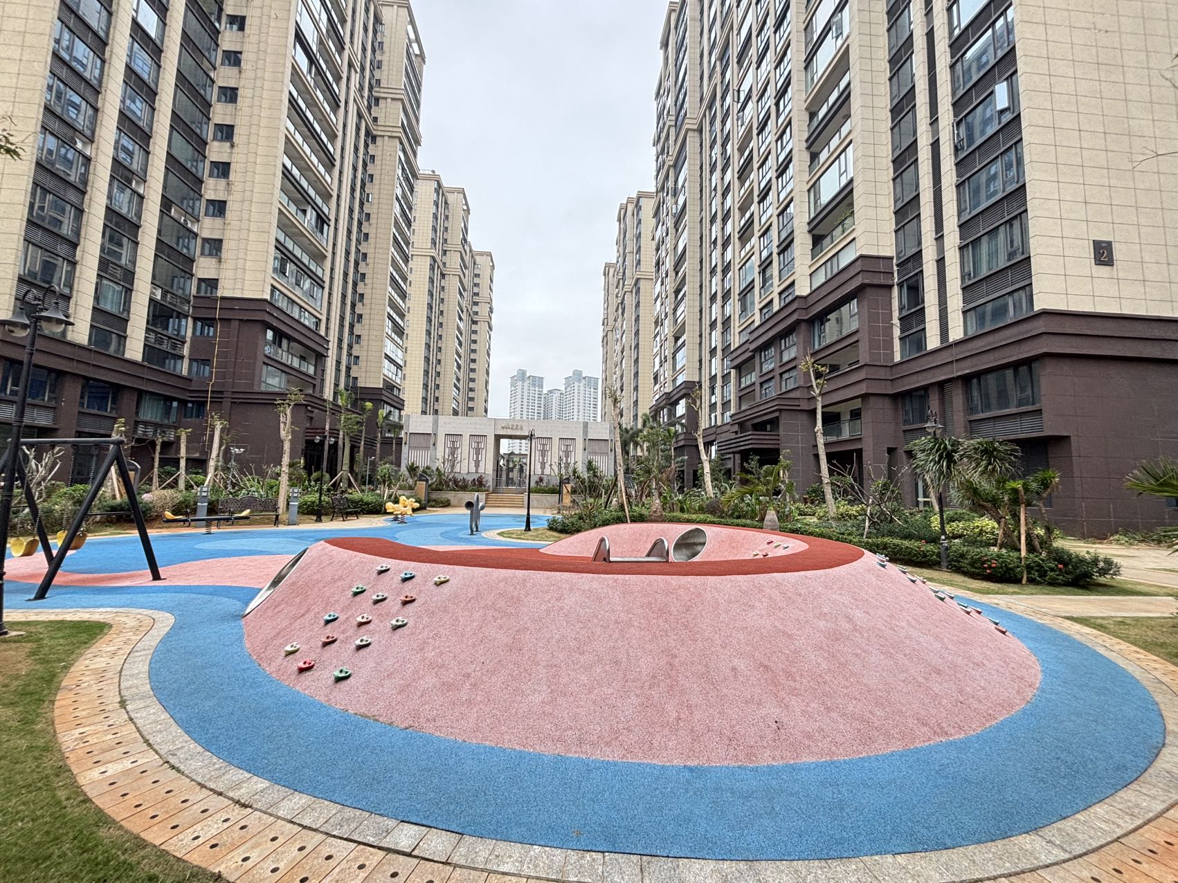 华盛御品 5室2厅3卫 315.0万 华盛御品 5室2厅3卫 315.0万小区图