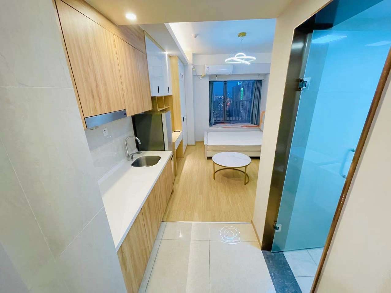 佳兆业云顶都汇 1室1厅1卫 1600.0元/月 佳兆业云顶都汇 1室1厅1卫 1600.0元/月室内图