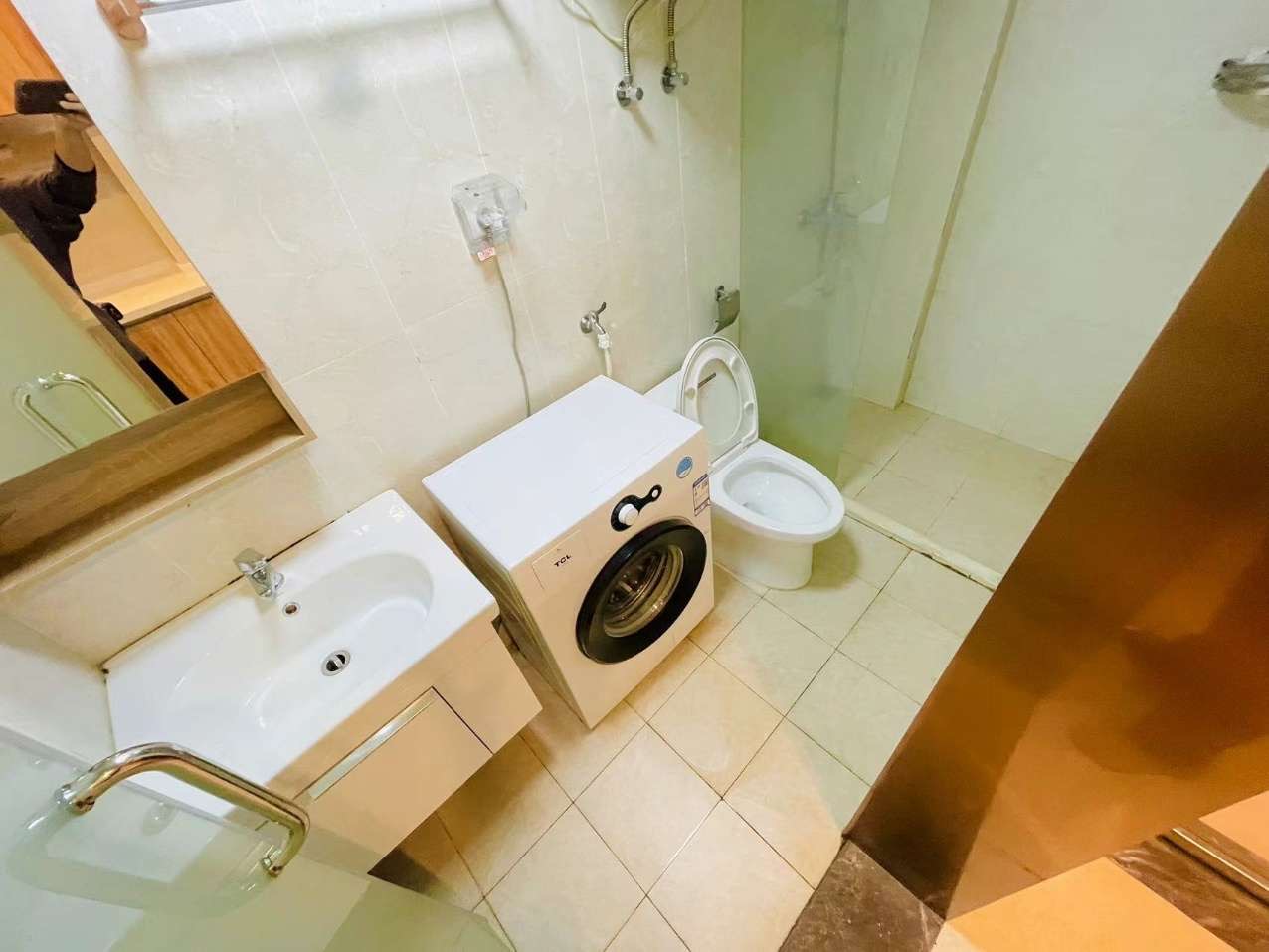 佳兆业云顶都汇 1室1厅1卫 1600.0元/月 佳兆业云顶都汇 1室1厅1卫 1600.0元/月室内图